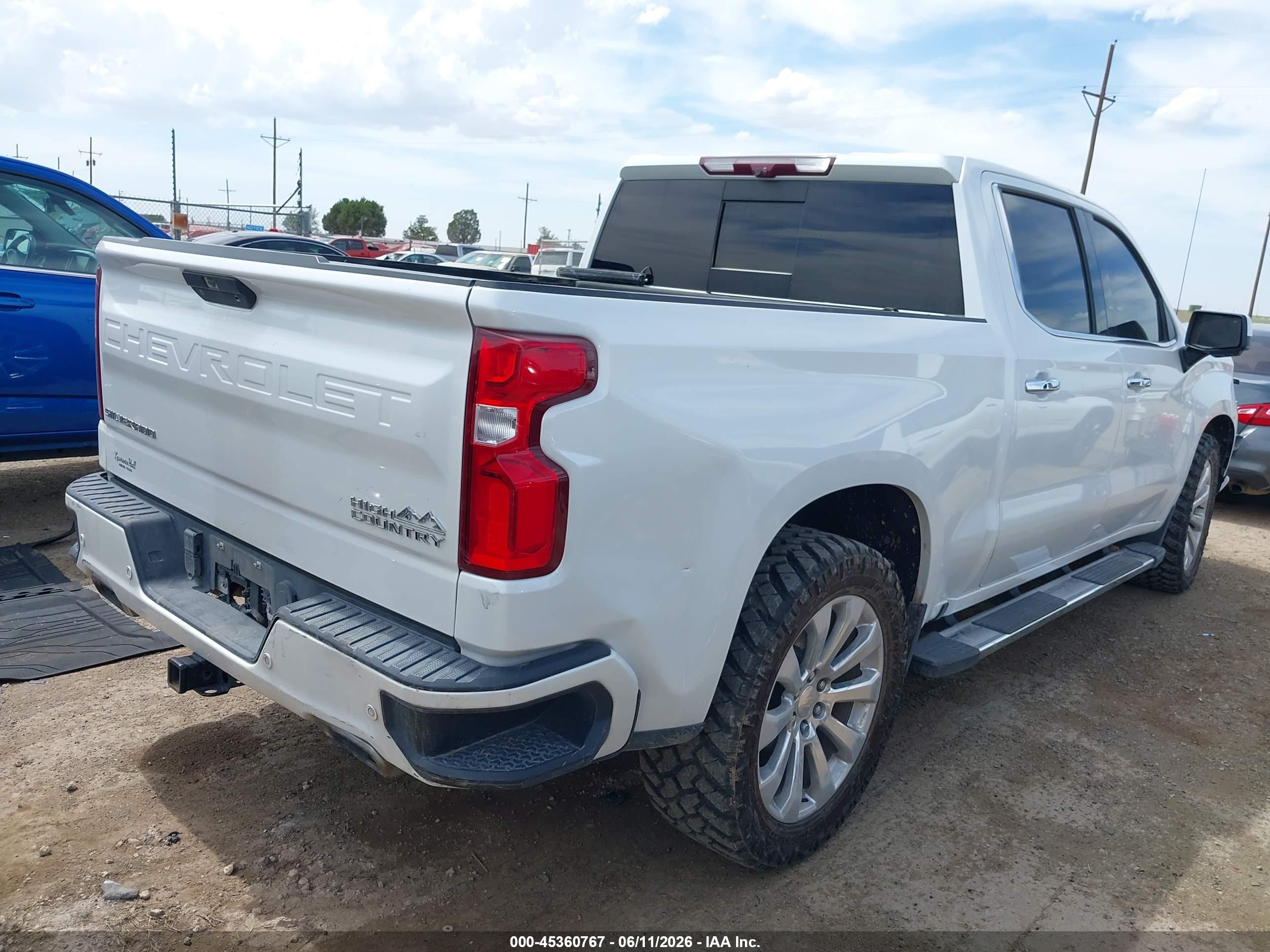 CHEVROLET SILVERADO image 4