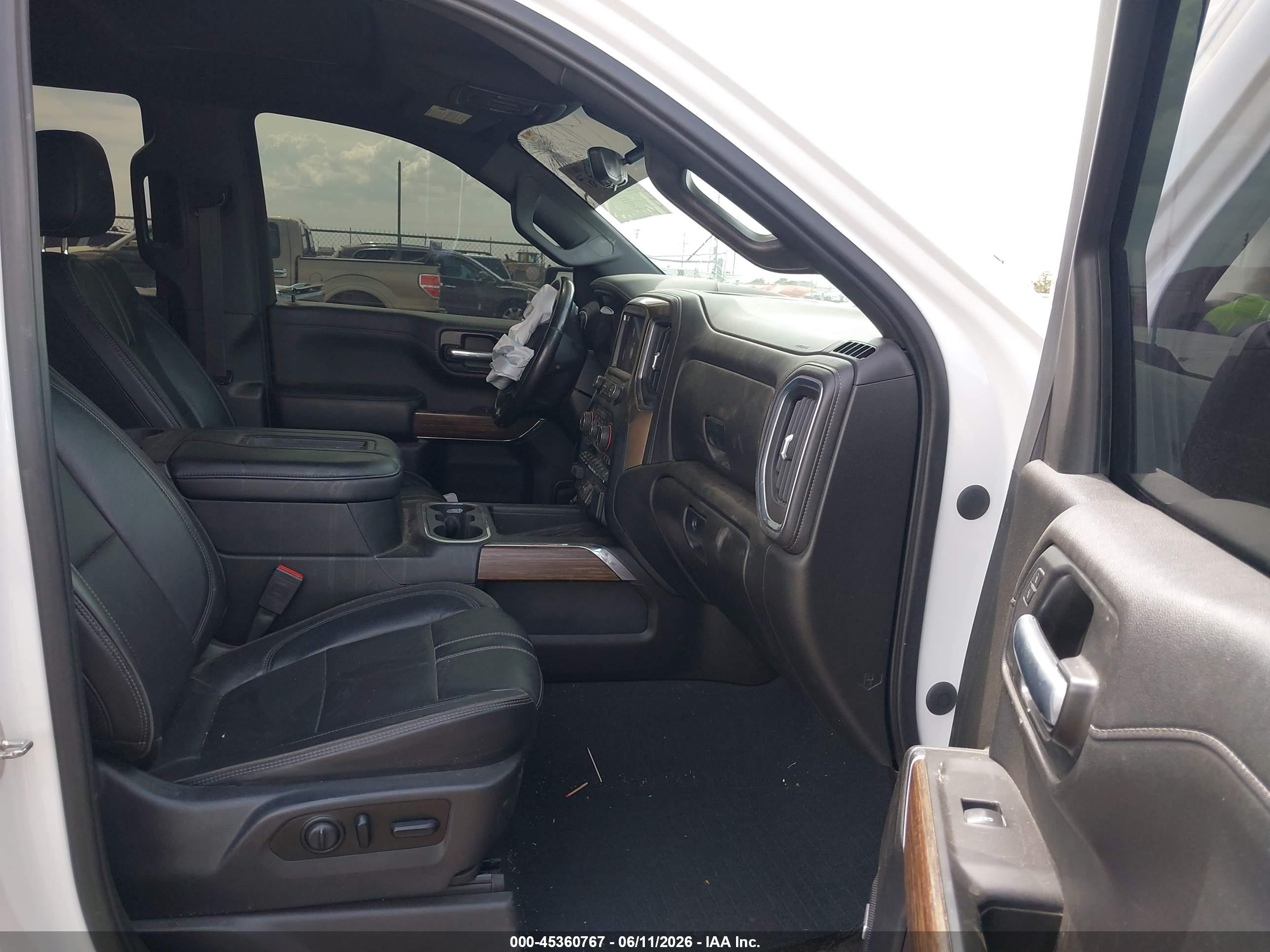 CHEVROLET SILVERADO image 5