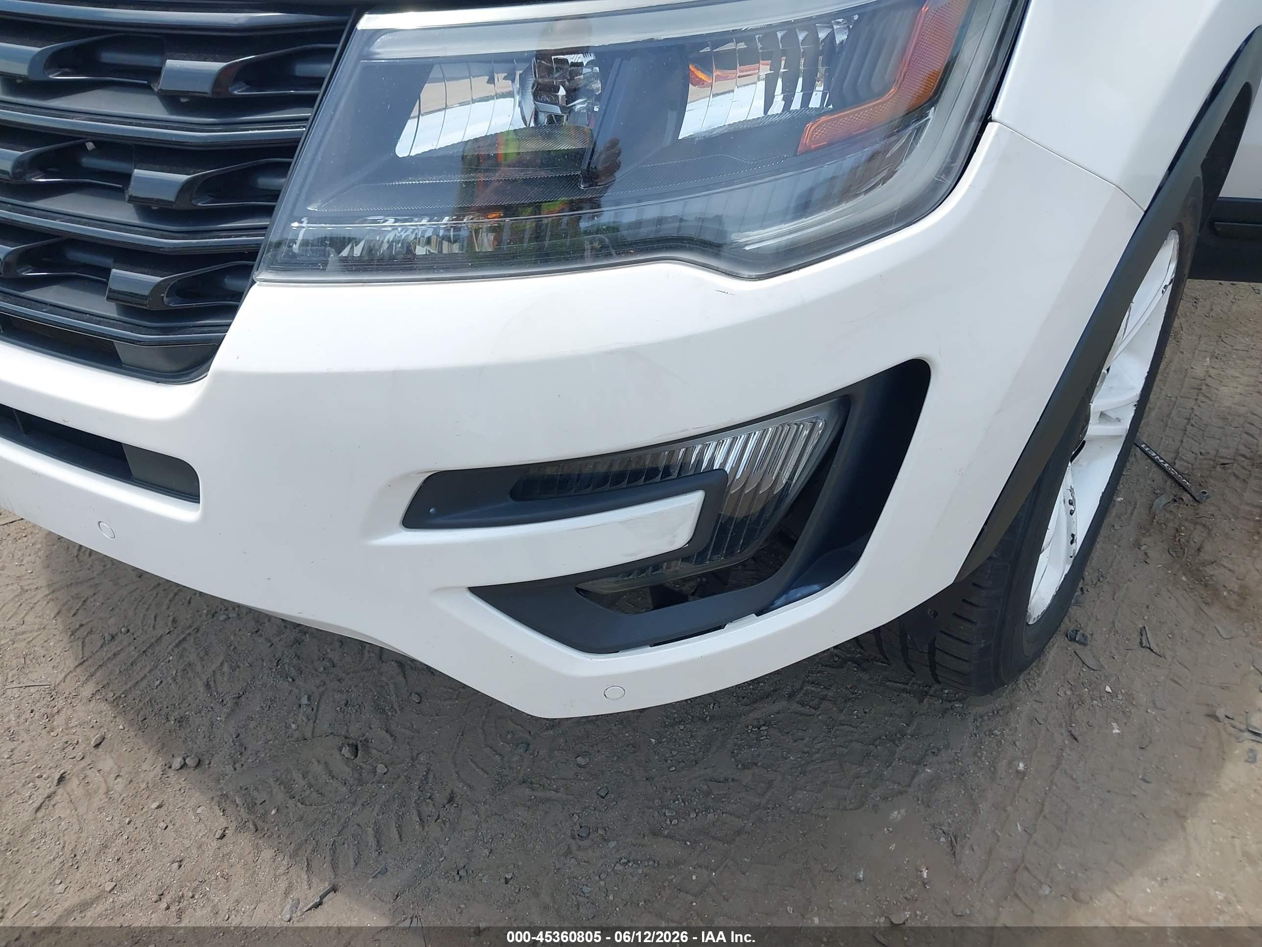 FORD EXPLORER image 6