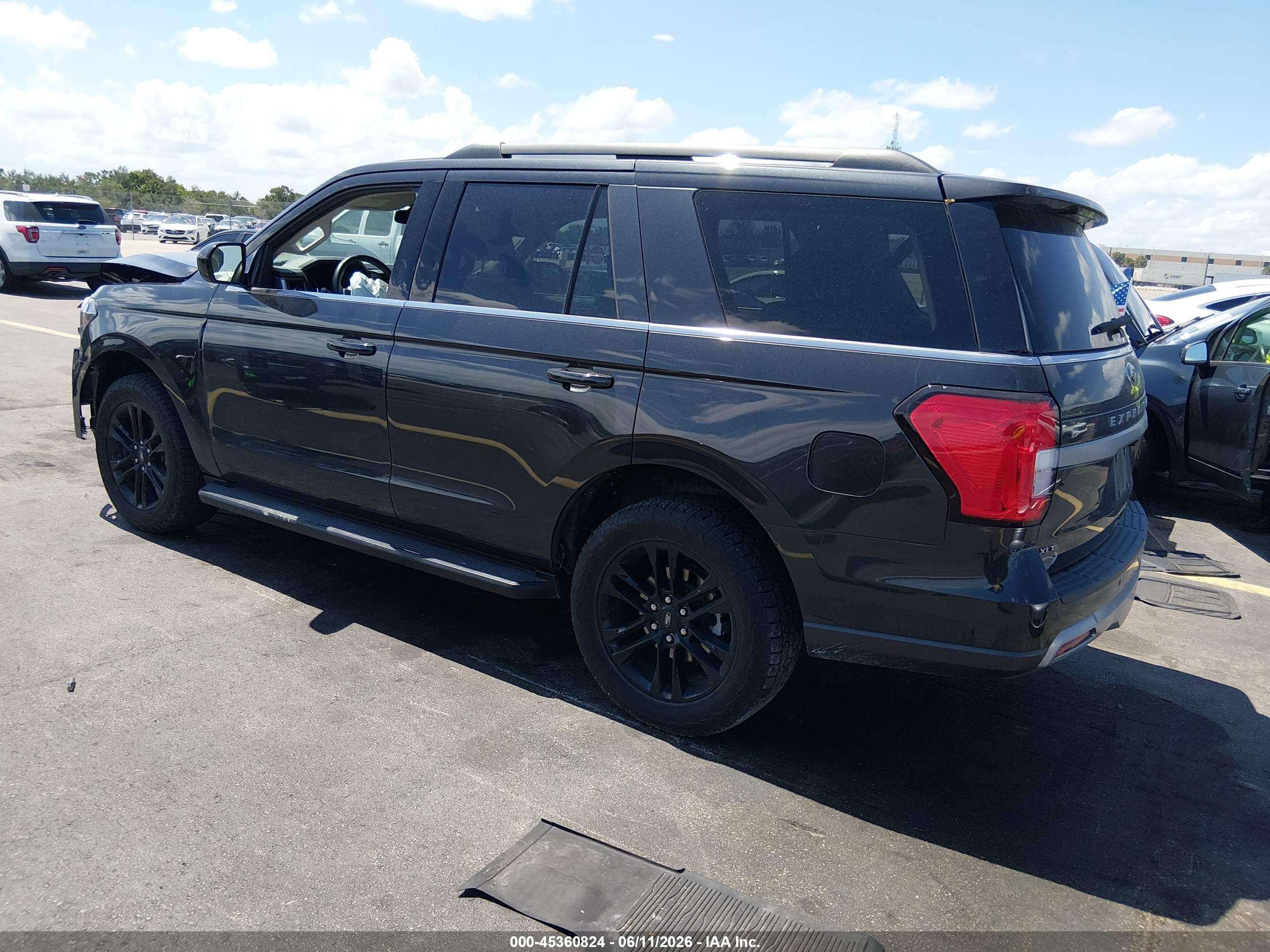 FORD EXPEDITION image 3