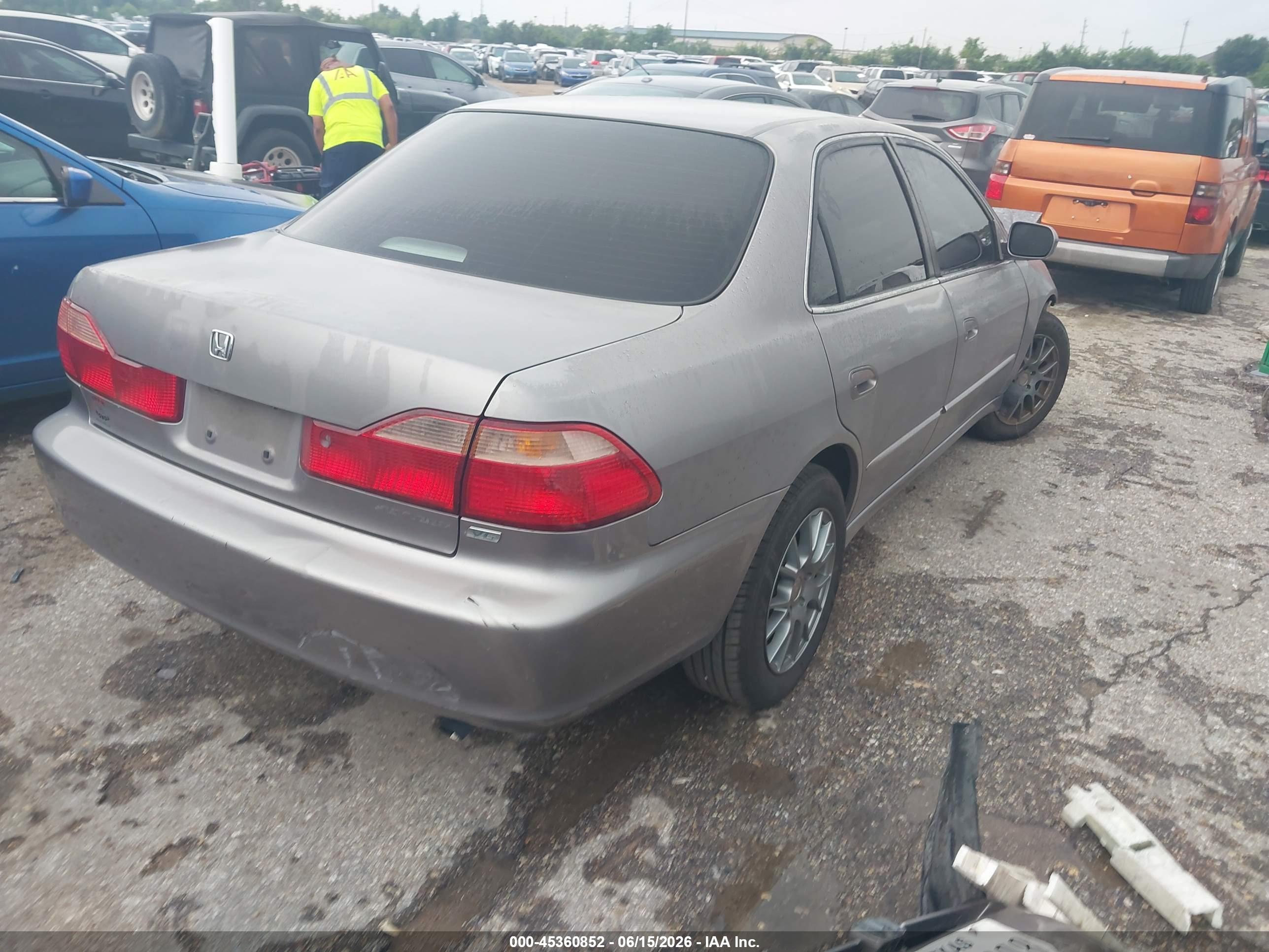 HONDA ACCORD image 4