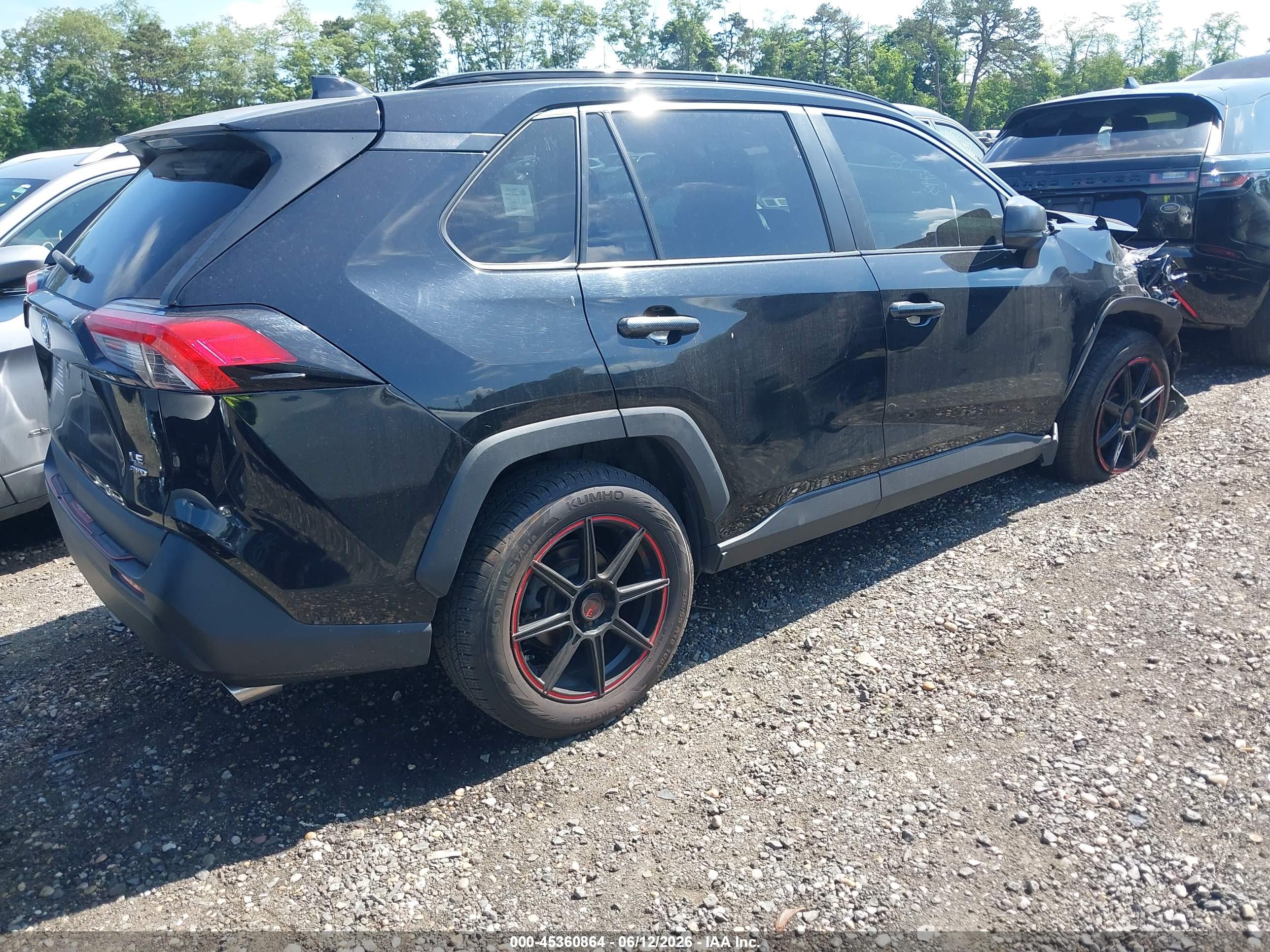 TOYOTA RAV4 image 4