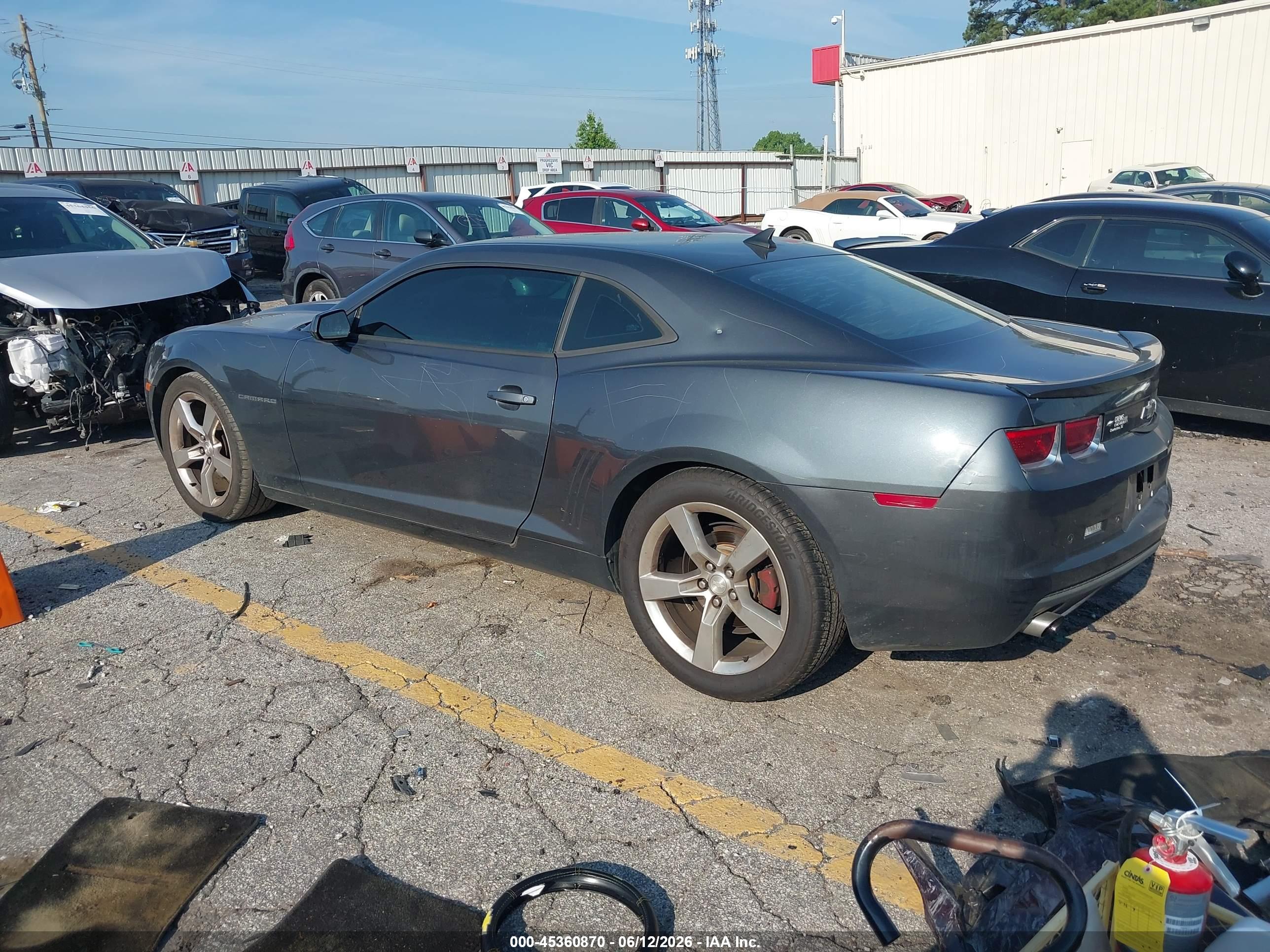 CHEVROLET CAMARO image 3