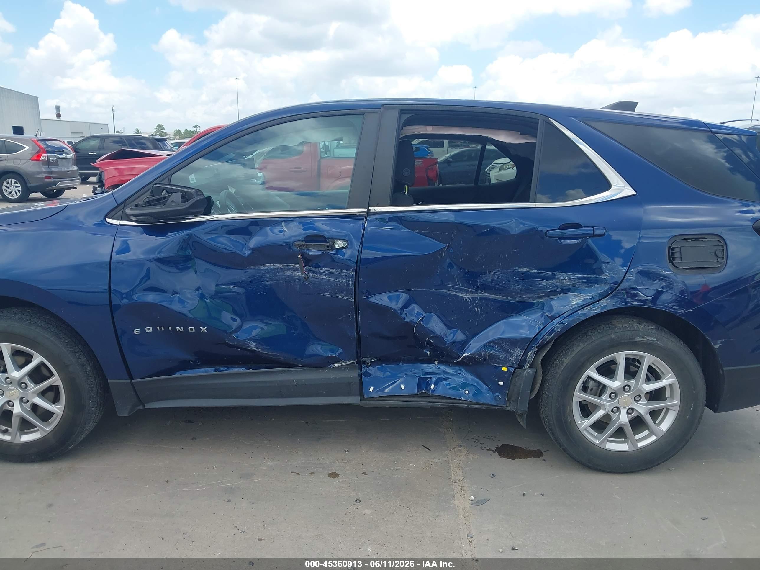 CHEVROLET EQUINOX image 6
