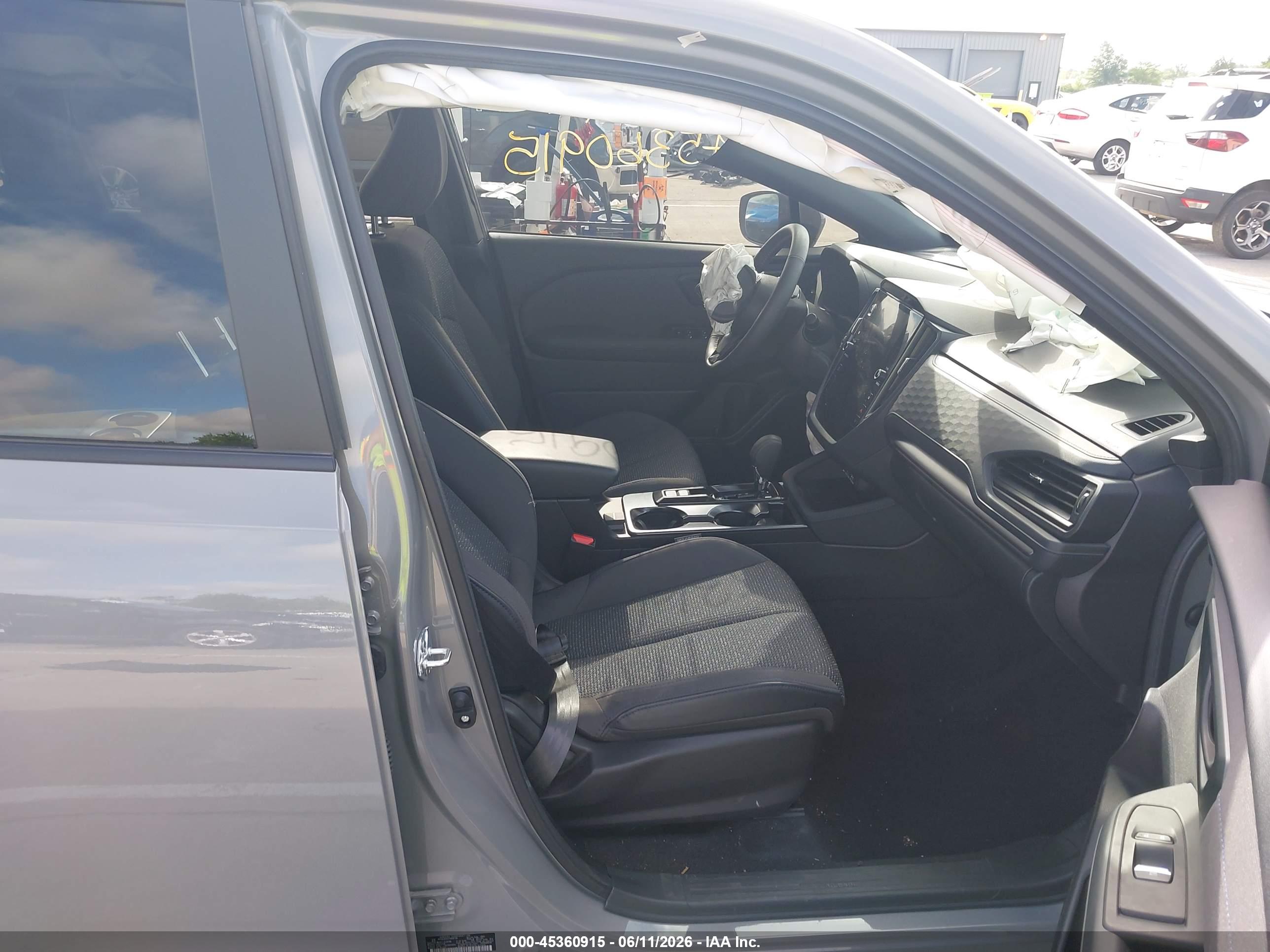SUBARU FORESTER image 5