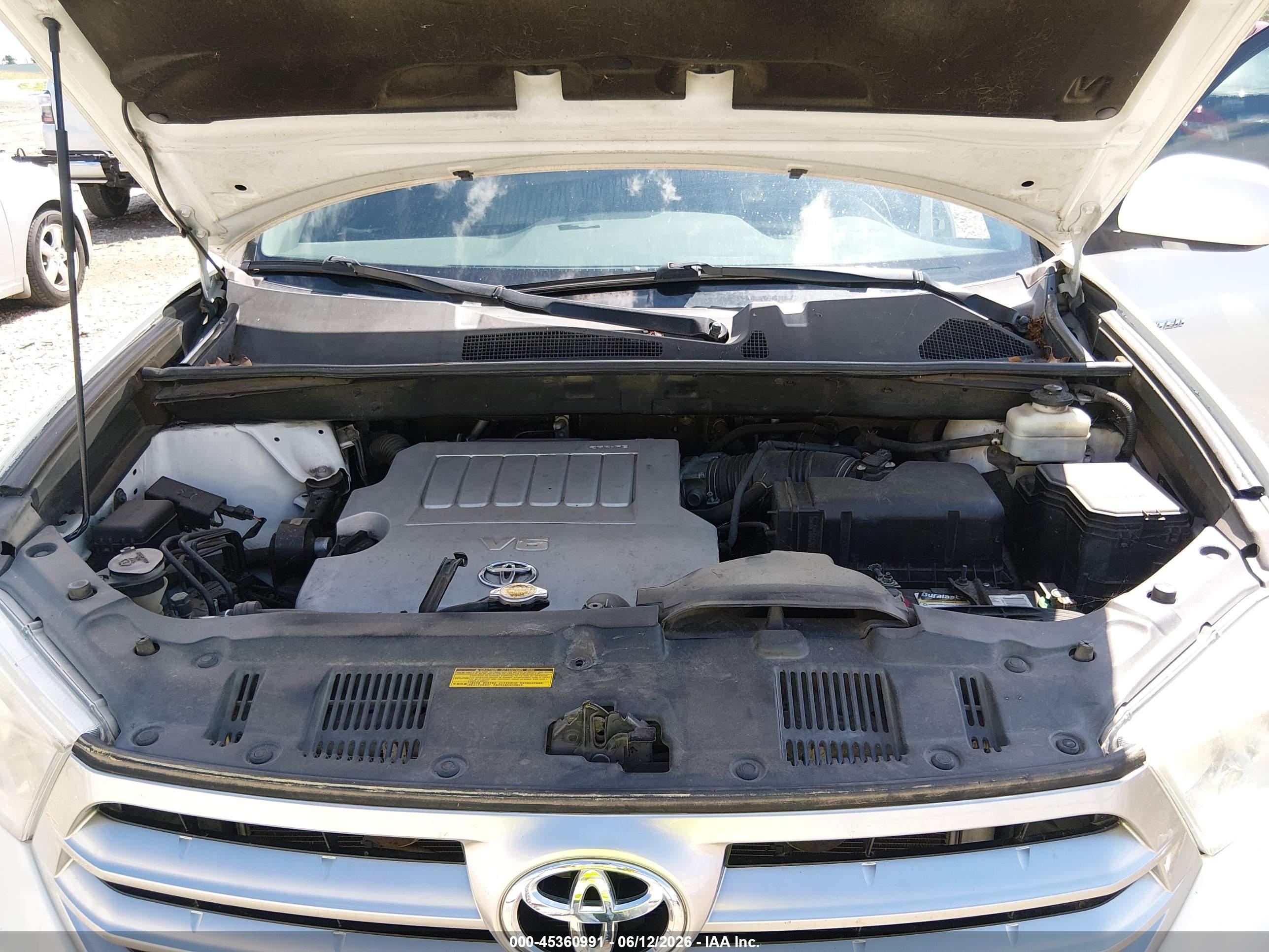 TOYOTA HIGHLANDER image 10
