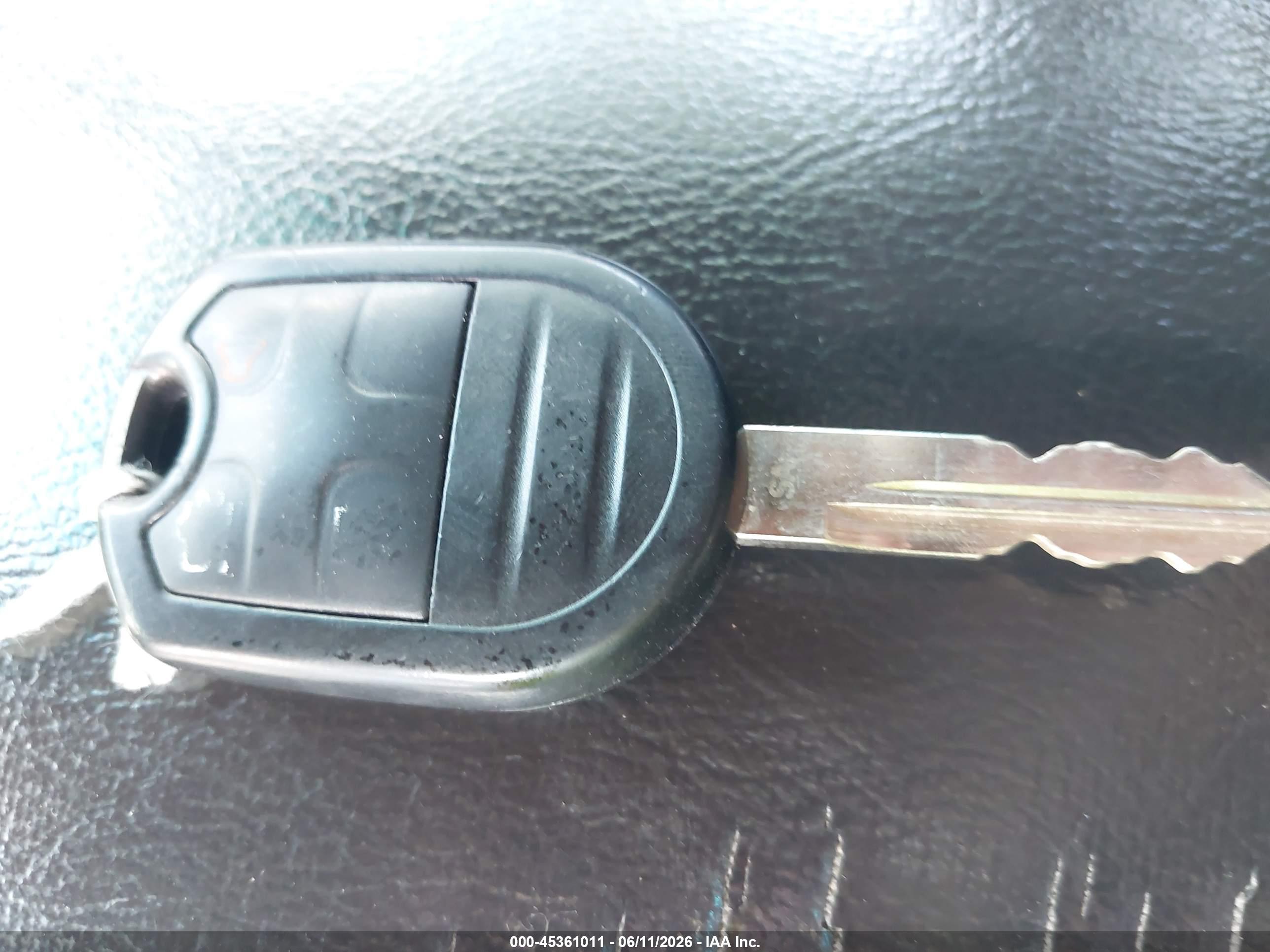 FORD EXPLORER image 11