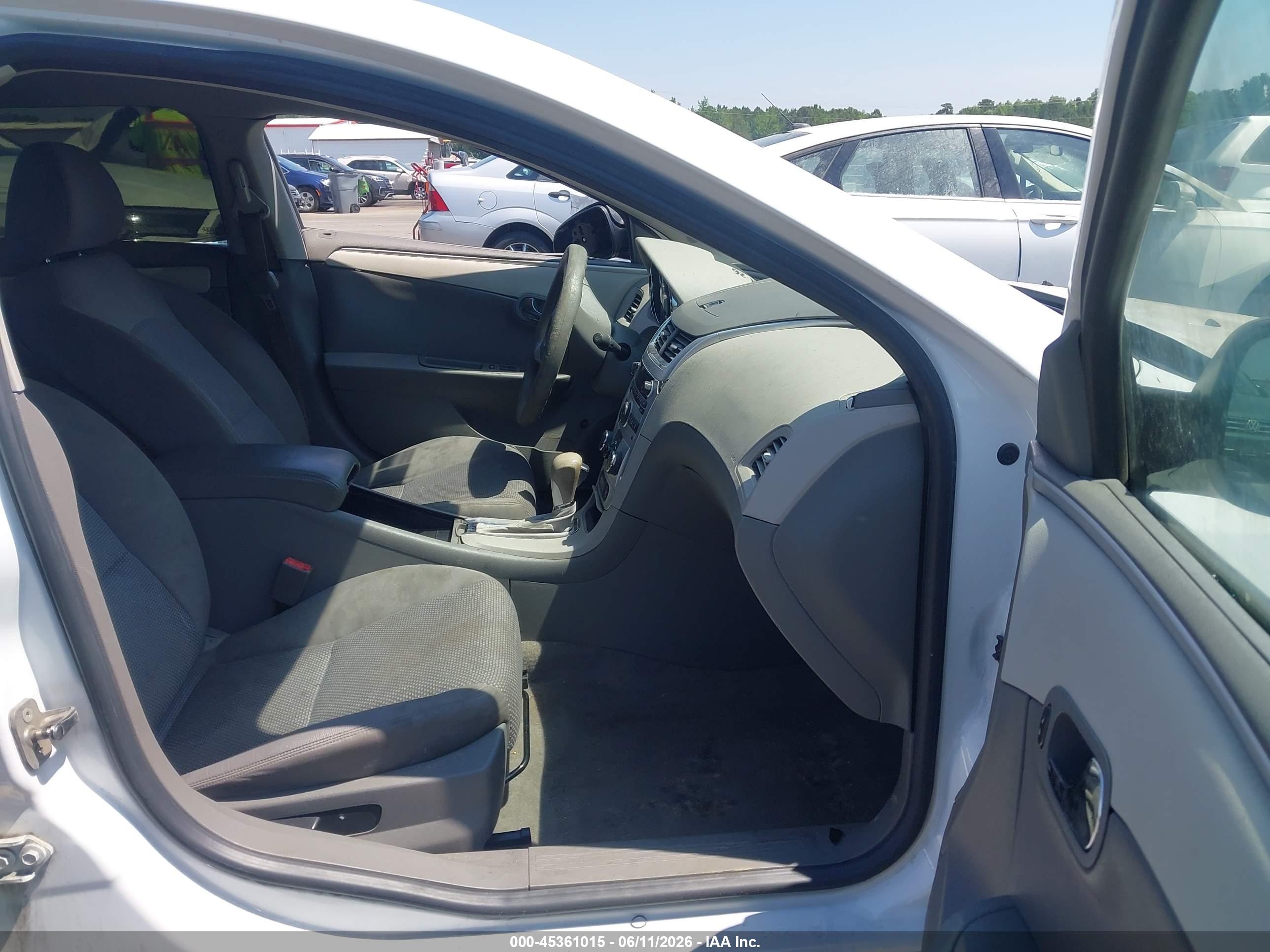 CHEVROLET MALIBU image 5