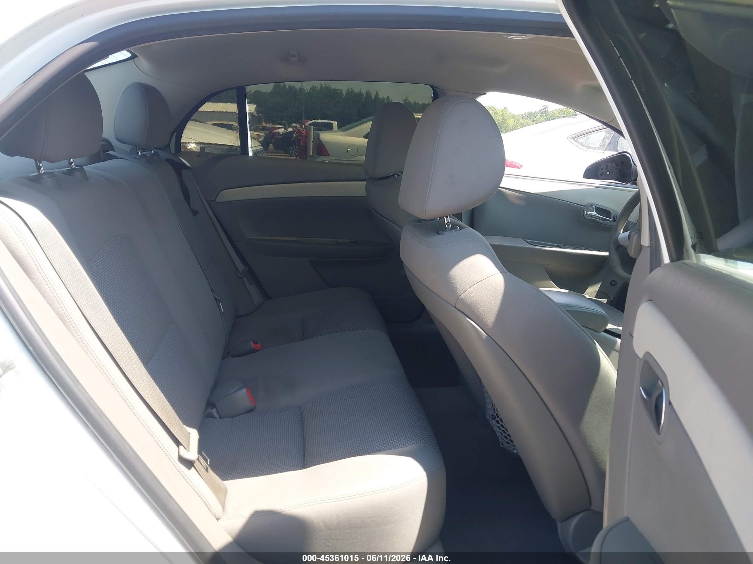 CHEVROLET MALIBU image 8
