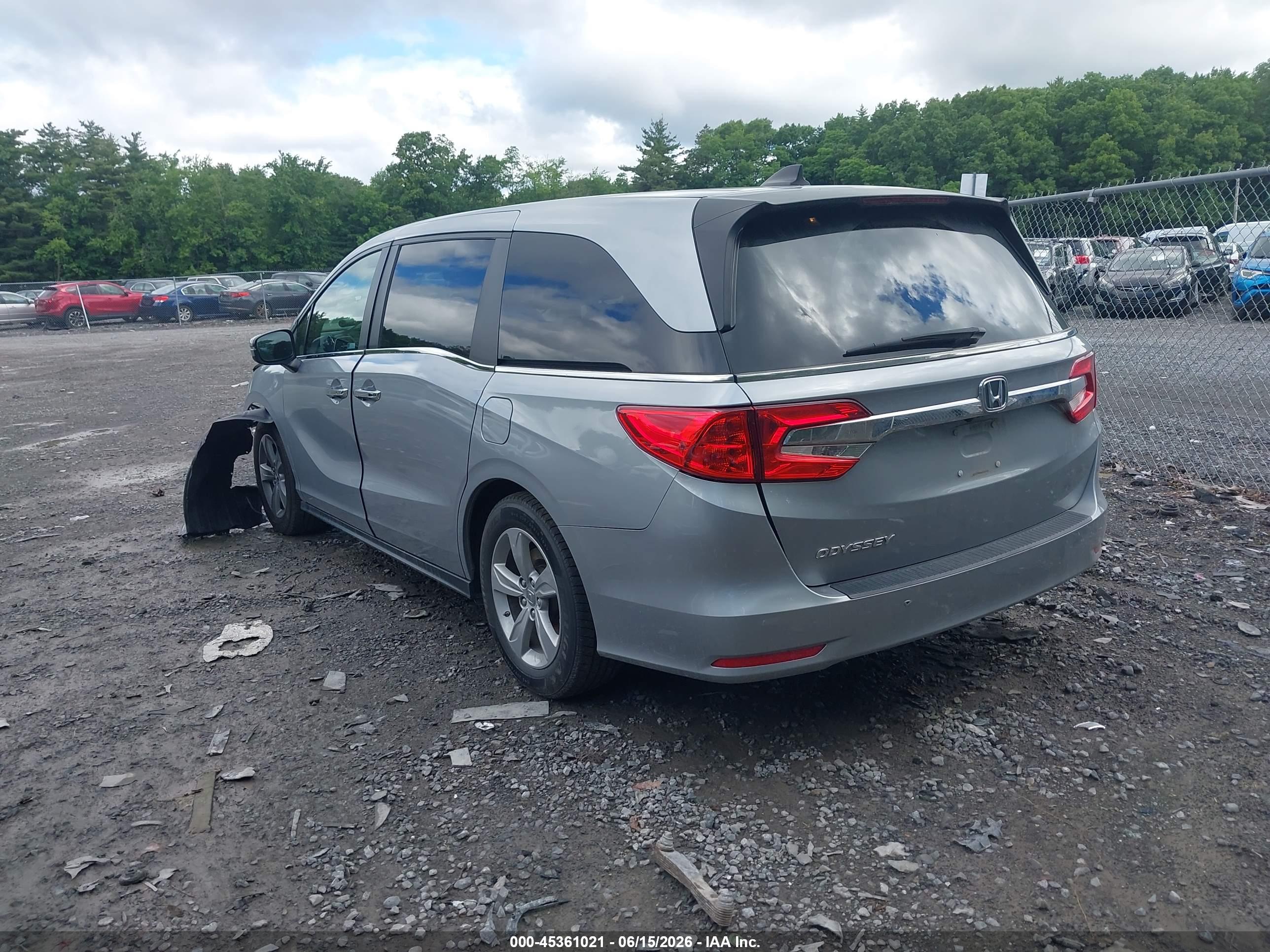 HONDA ODYSSEY image 3