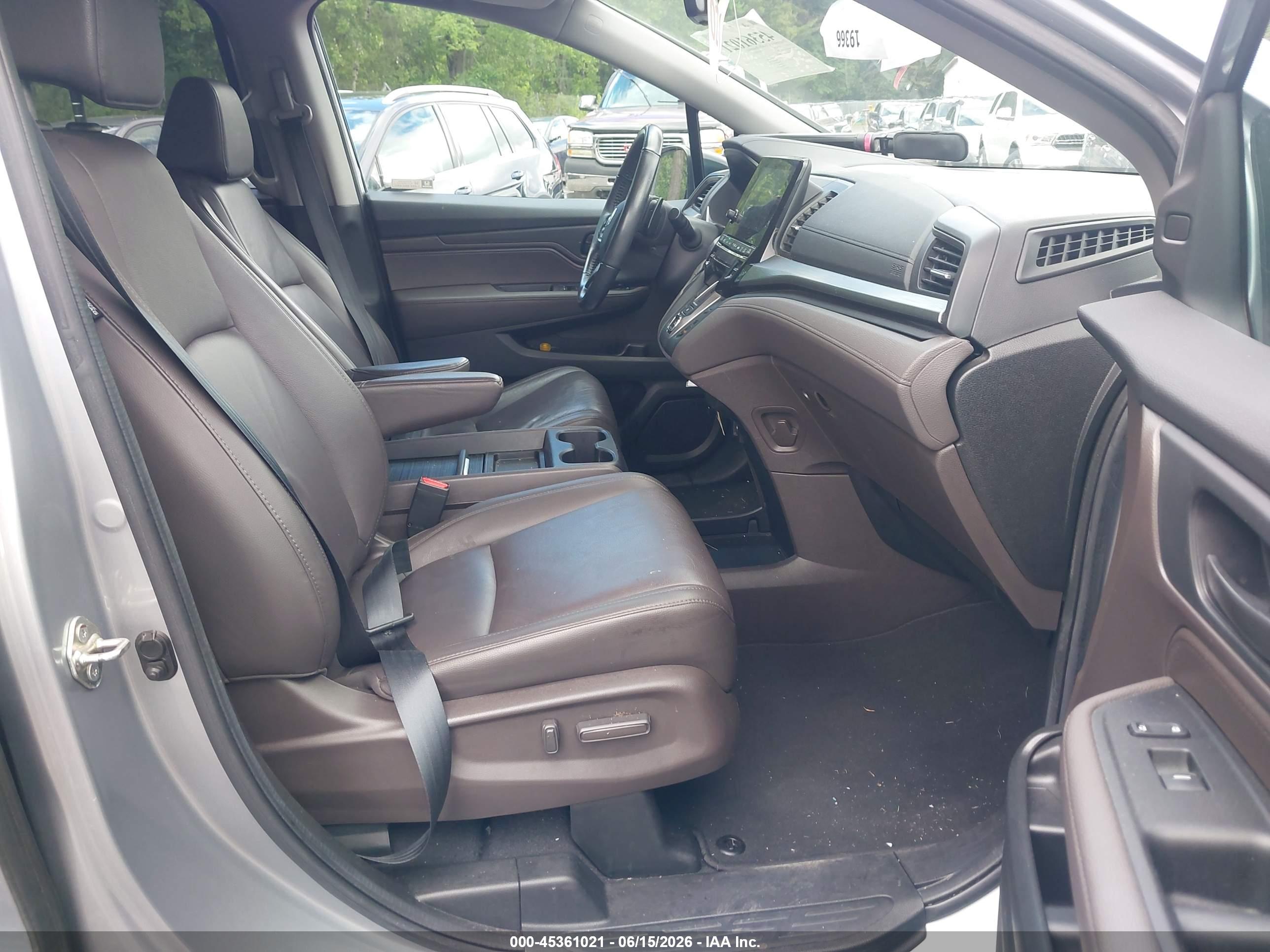 HONDA ODYSSEY image 5