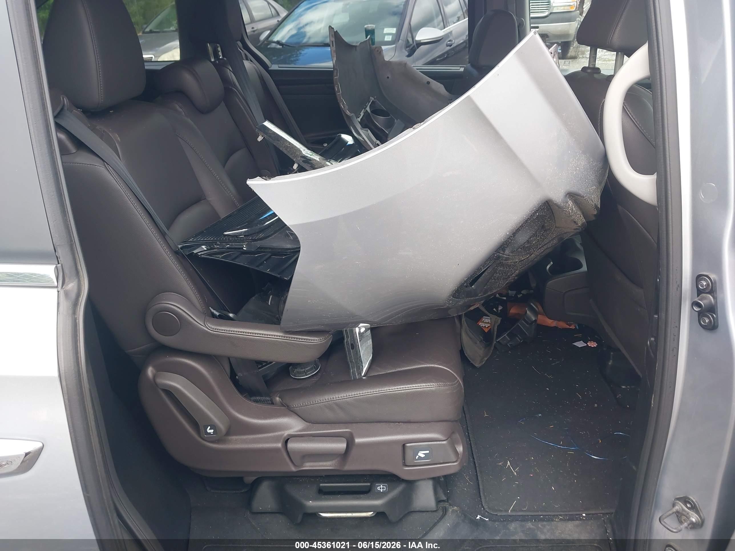 HONDA ODYSSEY image 8