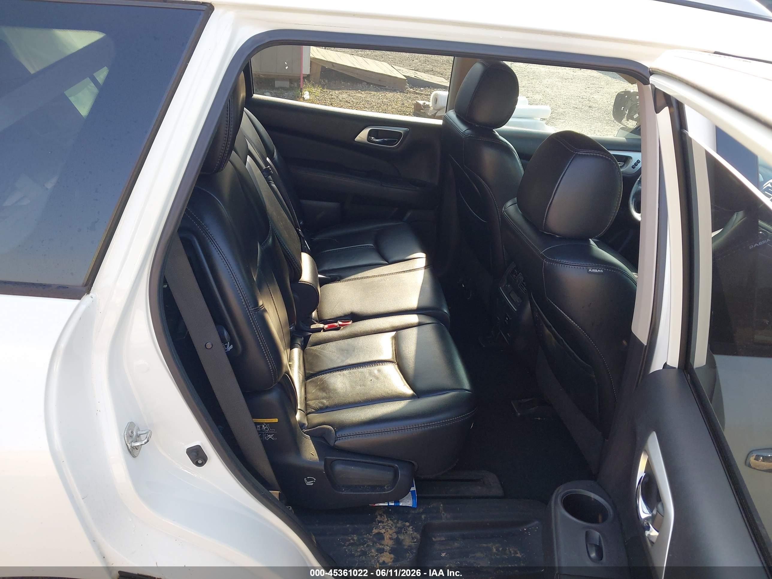 NISSAN PATHFINDER image 8