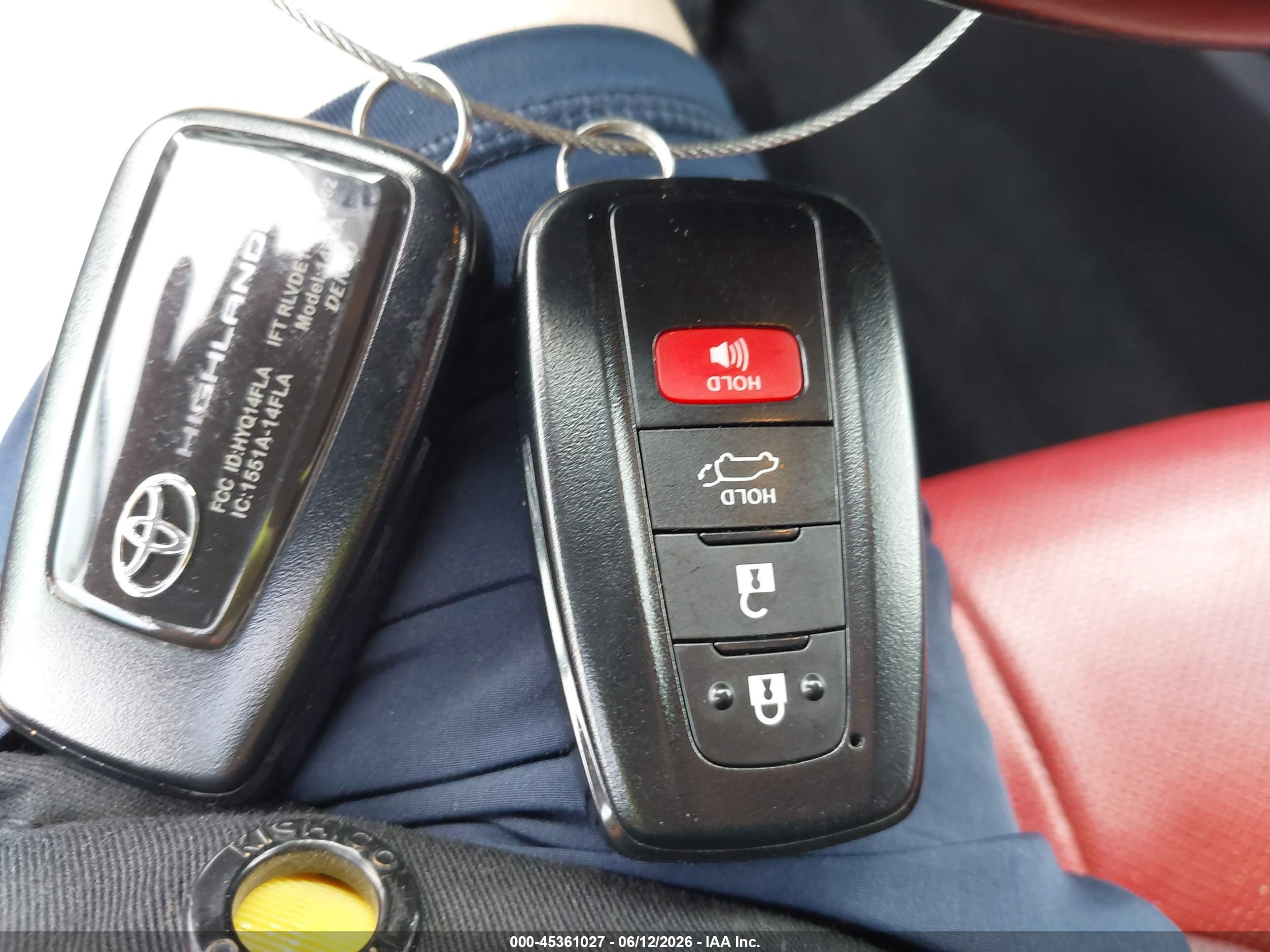 TOYOTA HIGHLANDER image 11
