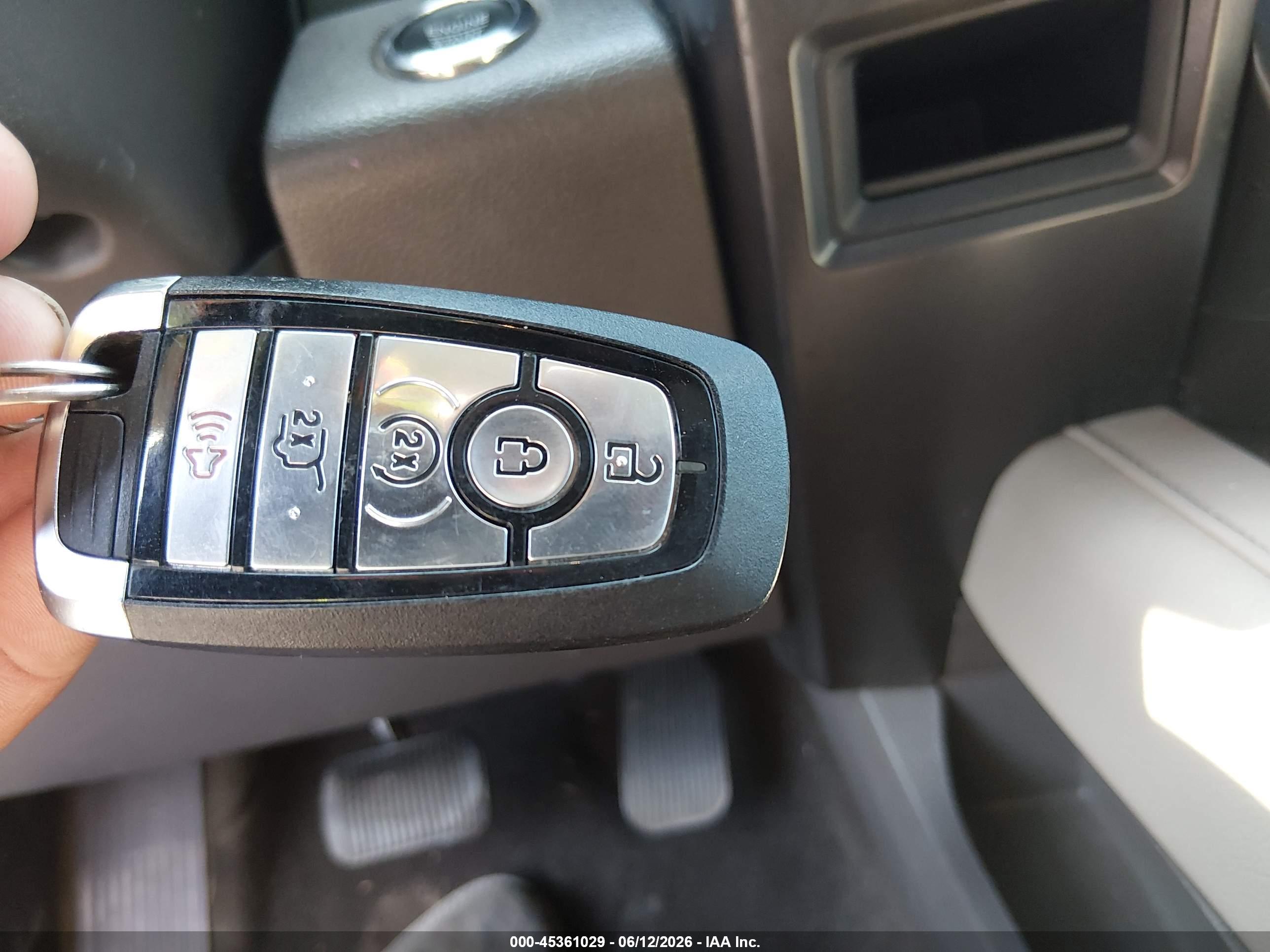FORD EXPEDITION image 11