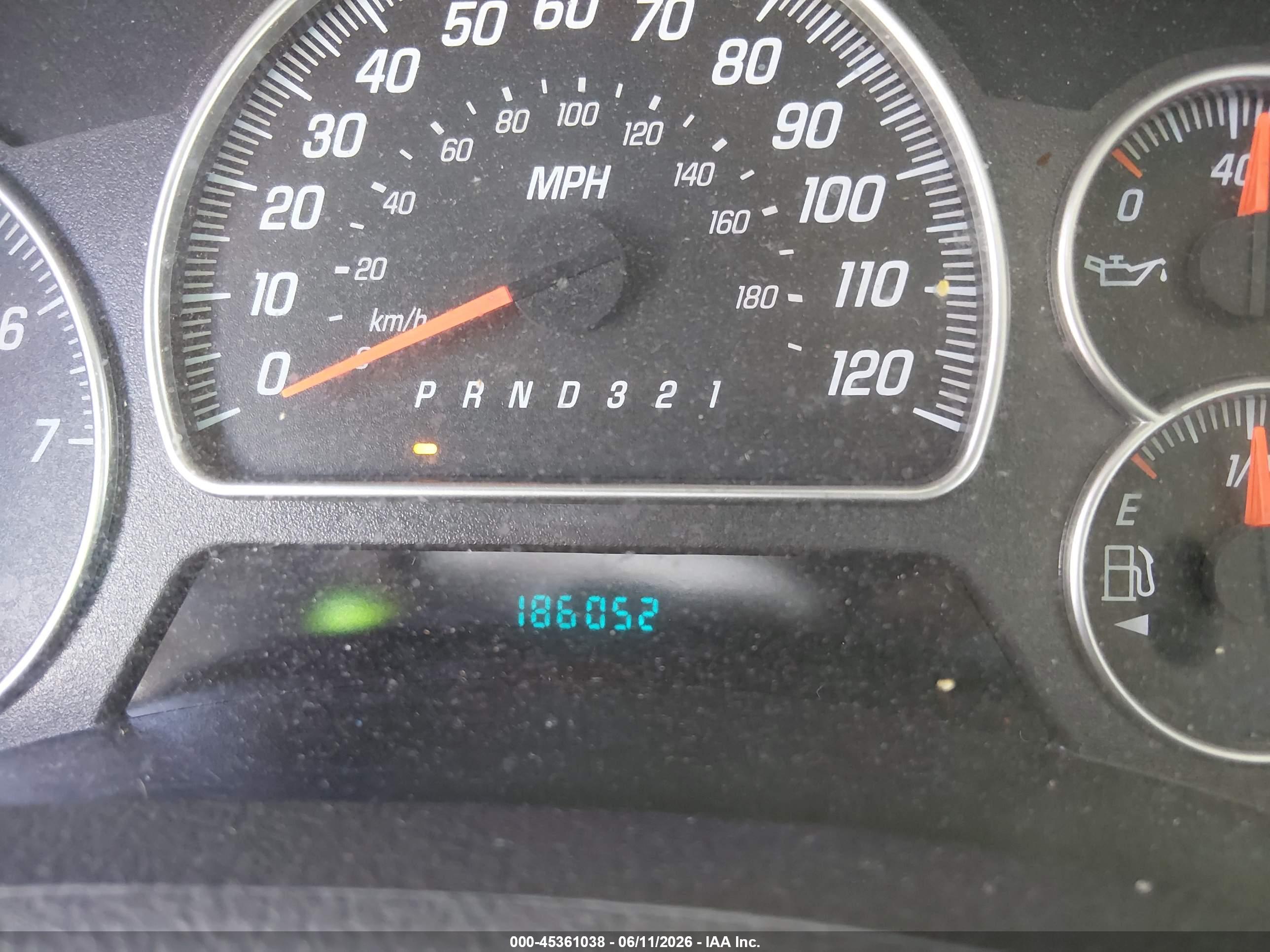 GMC ENVOY image 7