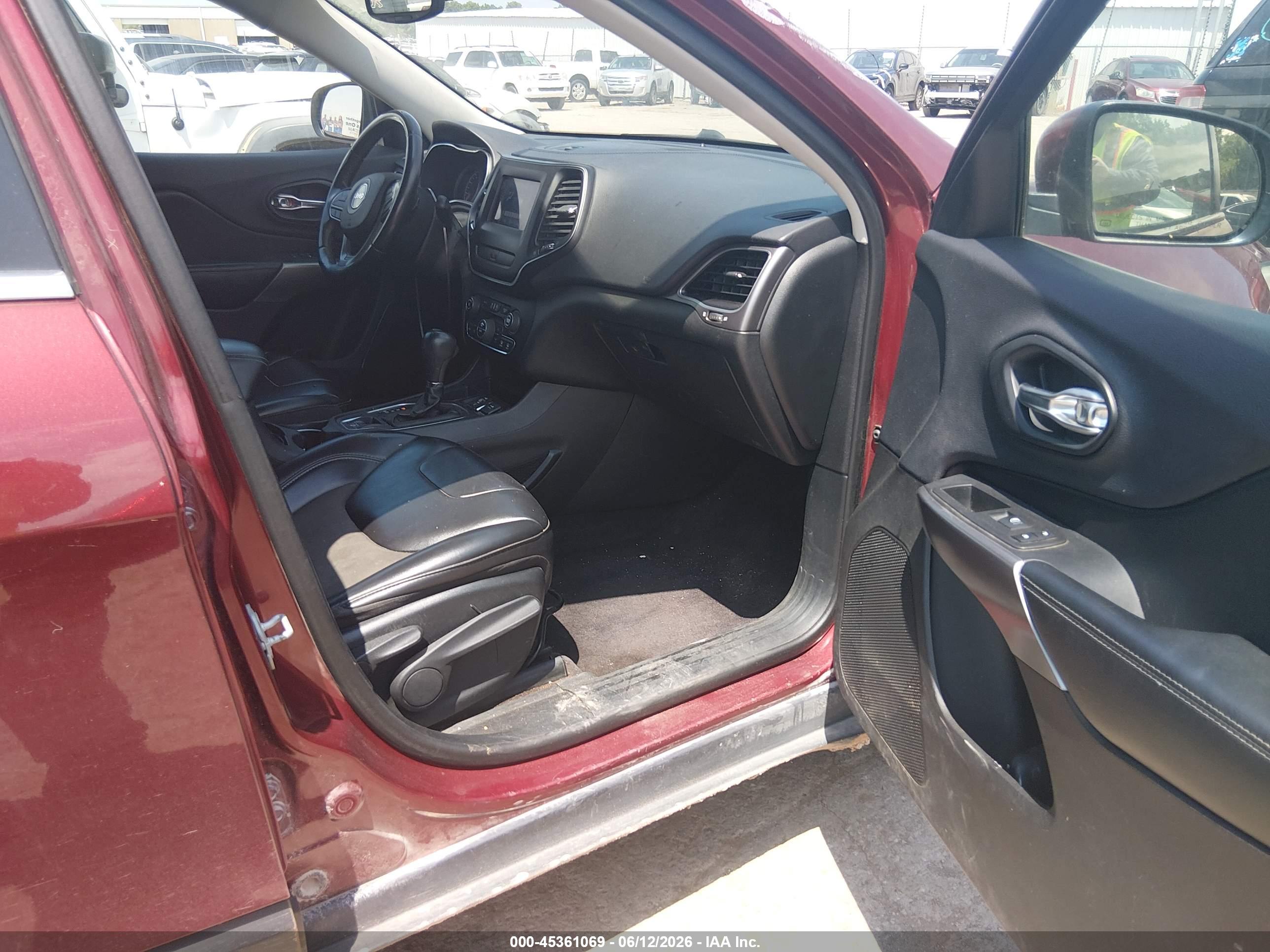 JEEP CHEROKEE image 5