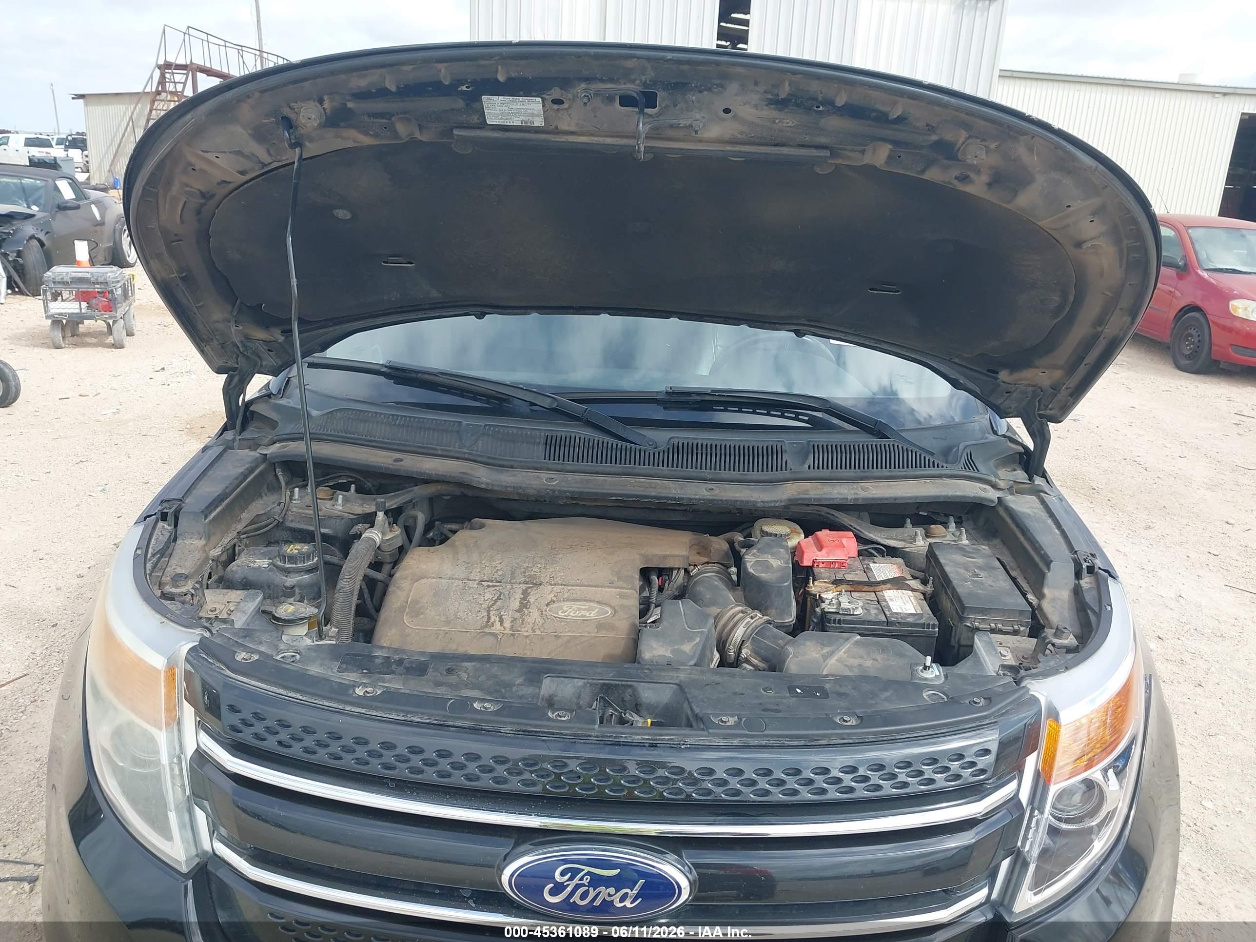 FORD EXPLORER image 10