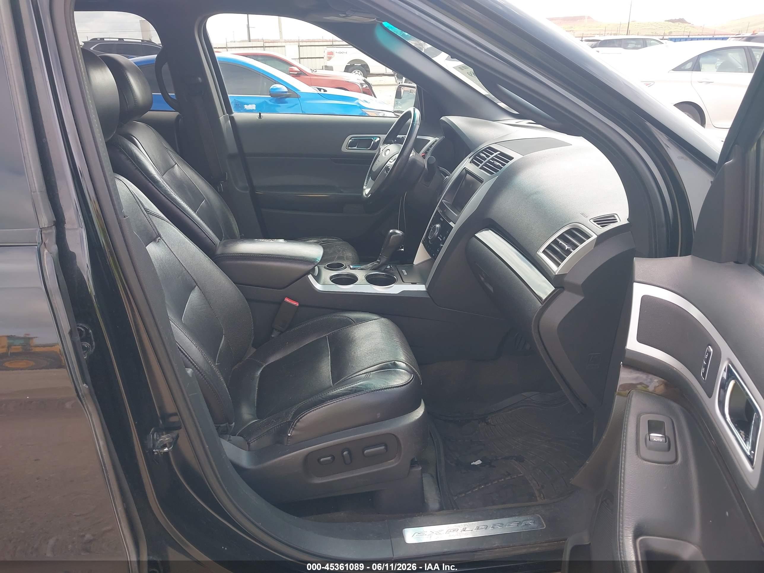 FORD EXPLORER image 5