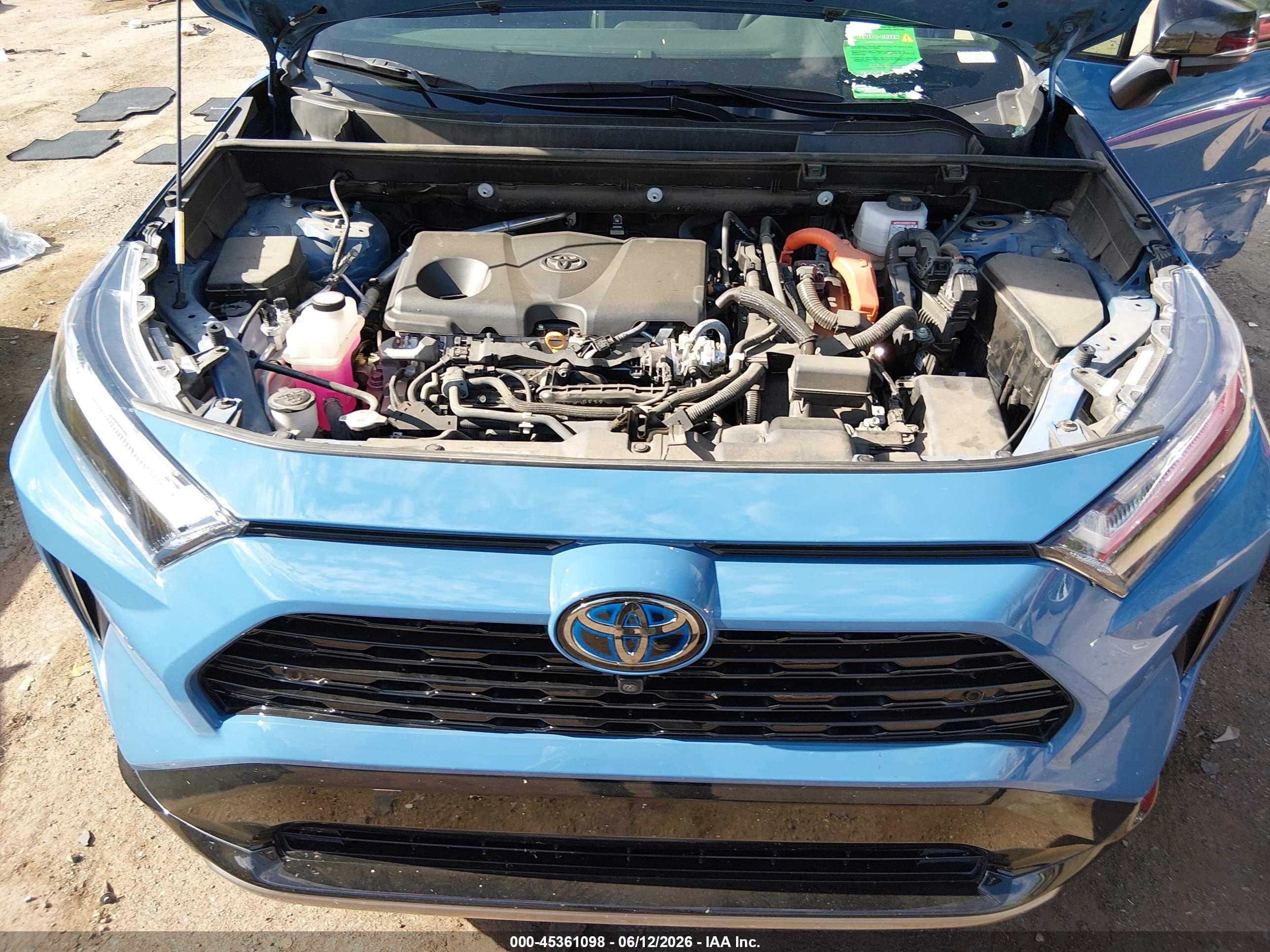 TOYOTA RAV4 image 10