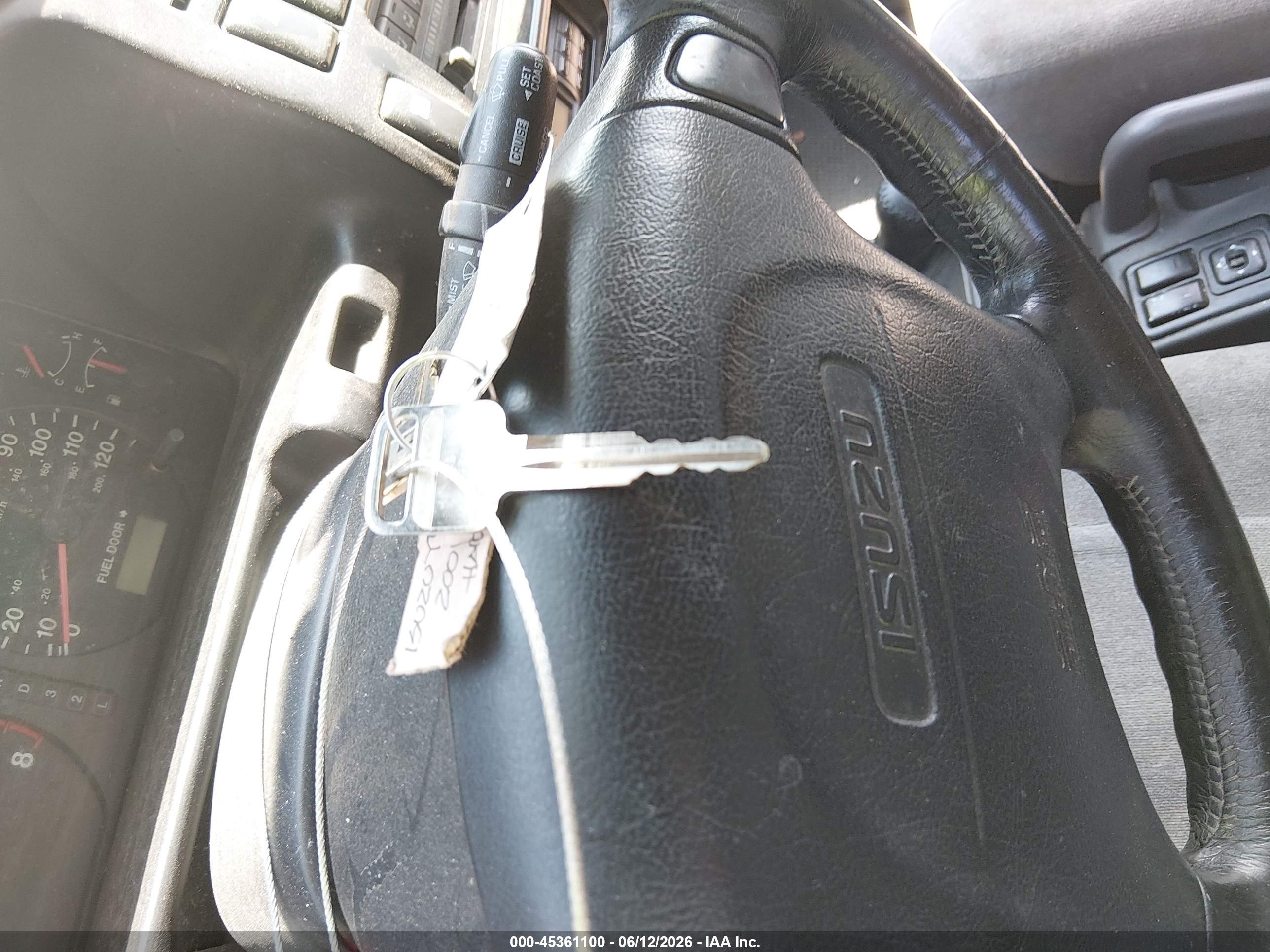 ISUZU TROOPER image 11