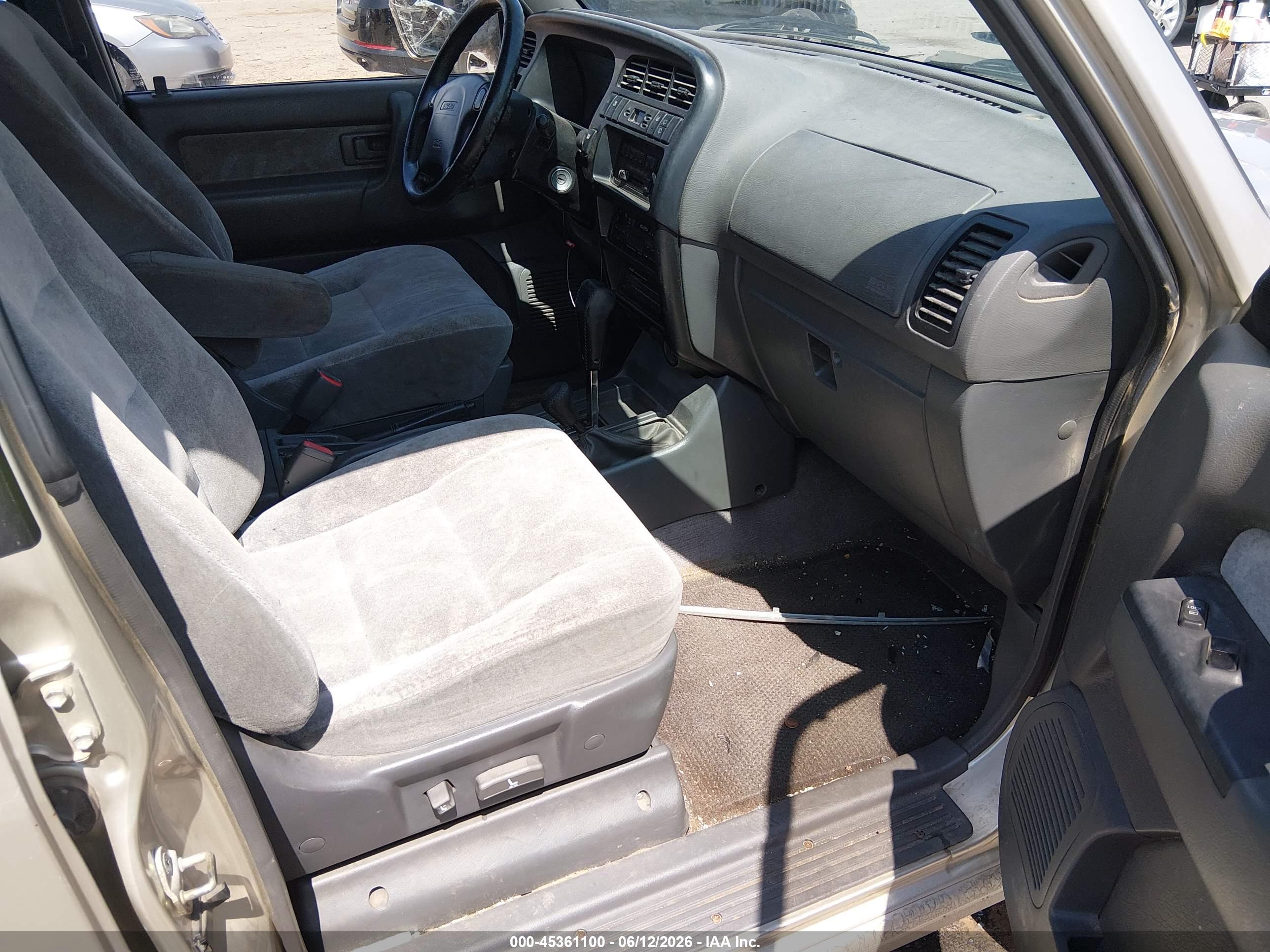 ISUZU TROOPER image 5