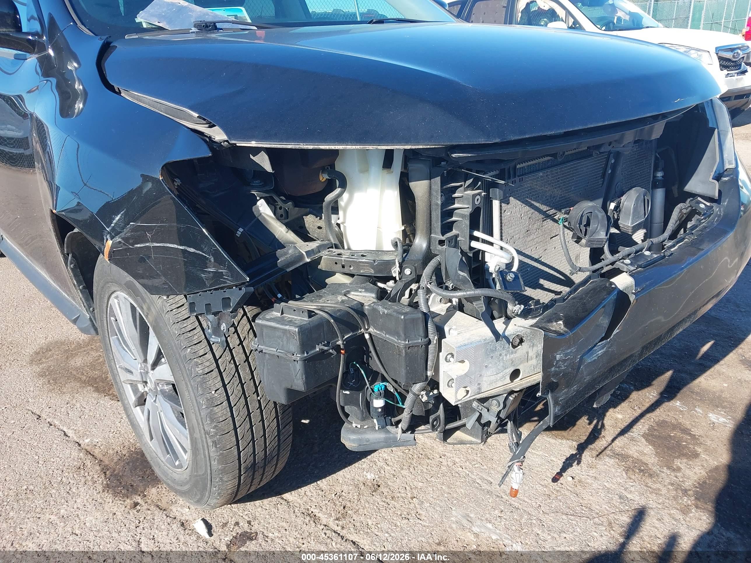 NISSAN PATHFINDER image 6
