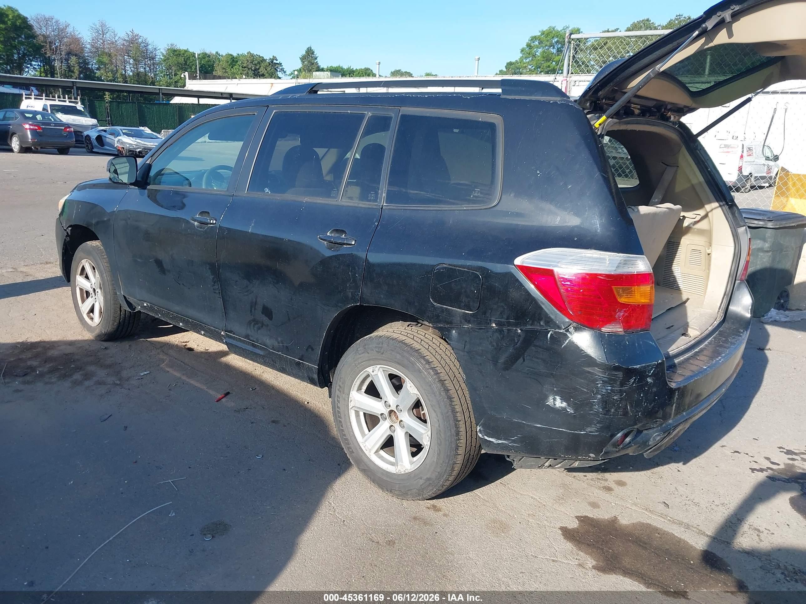 TOYOTA HIGHLANDER image 3