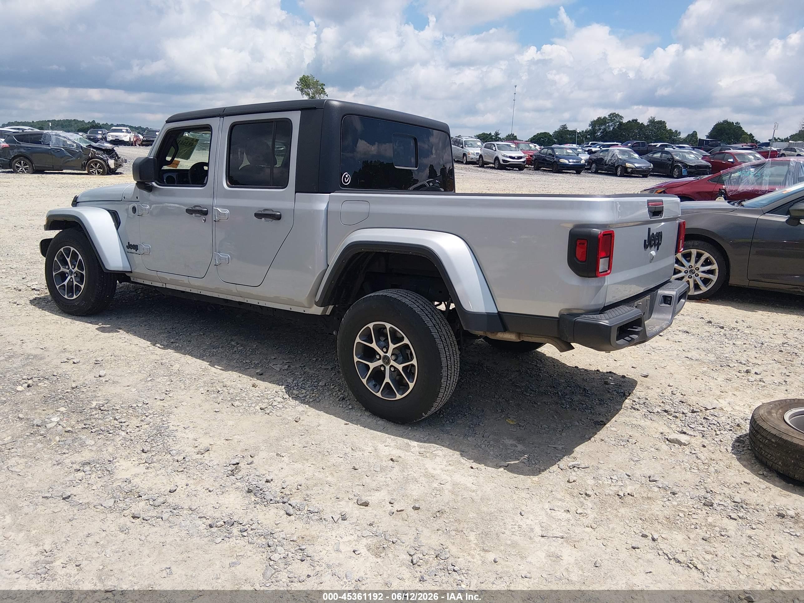 JEEP GLADIATOR image 3