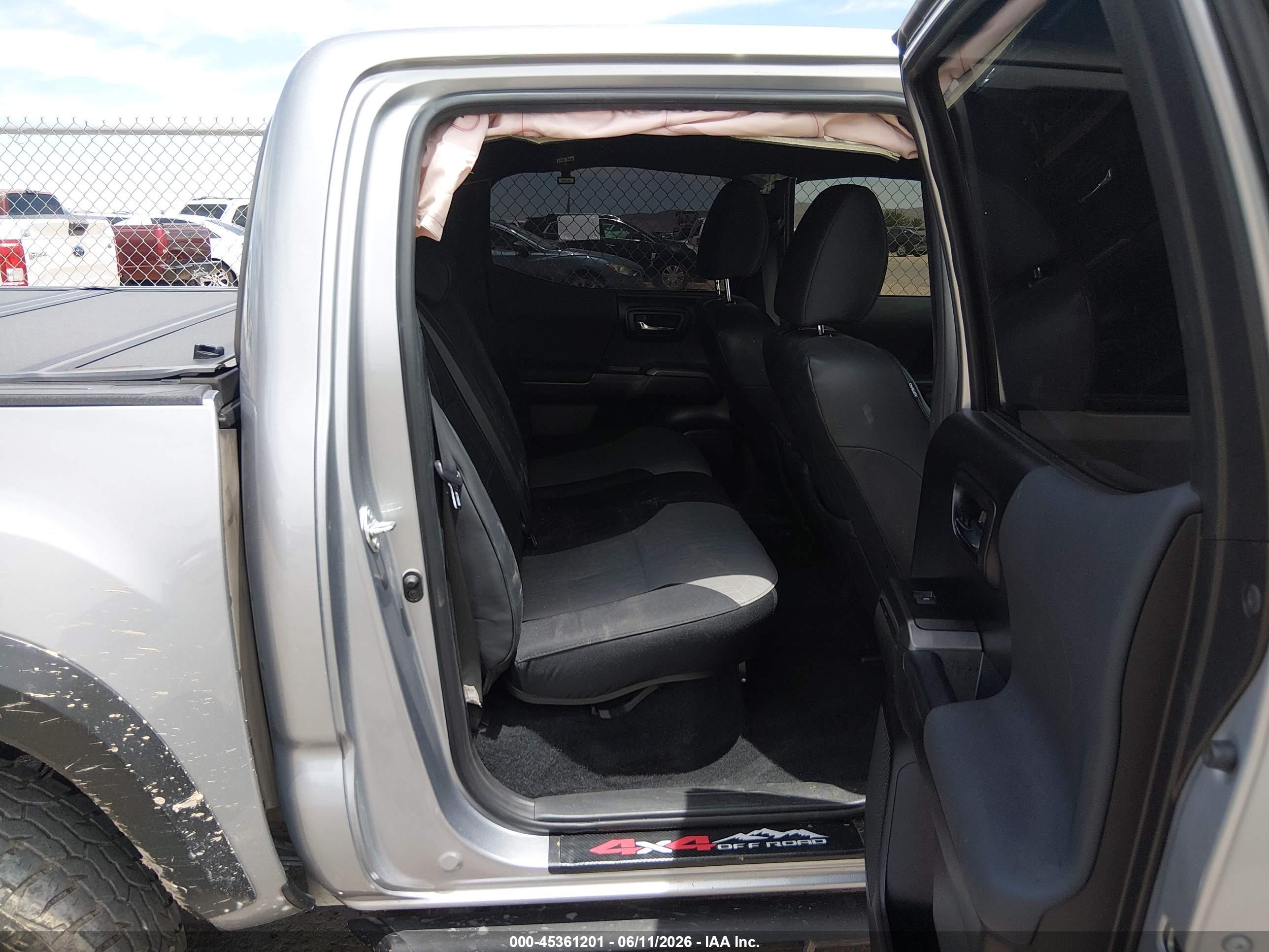TOYOTA TACOMA image 8