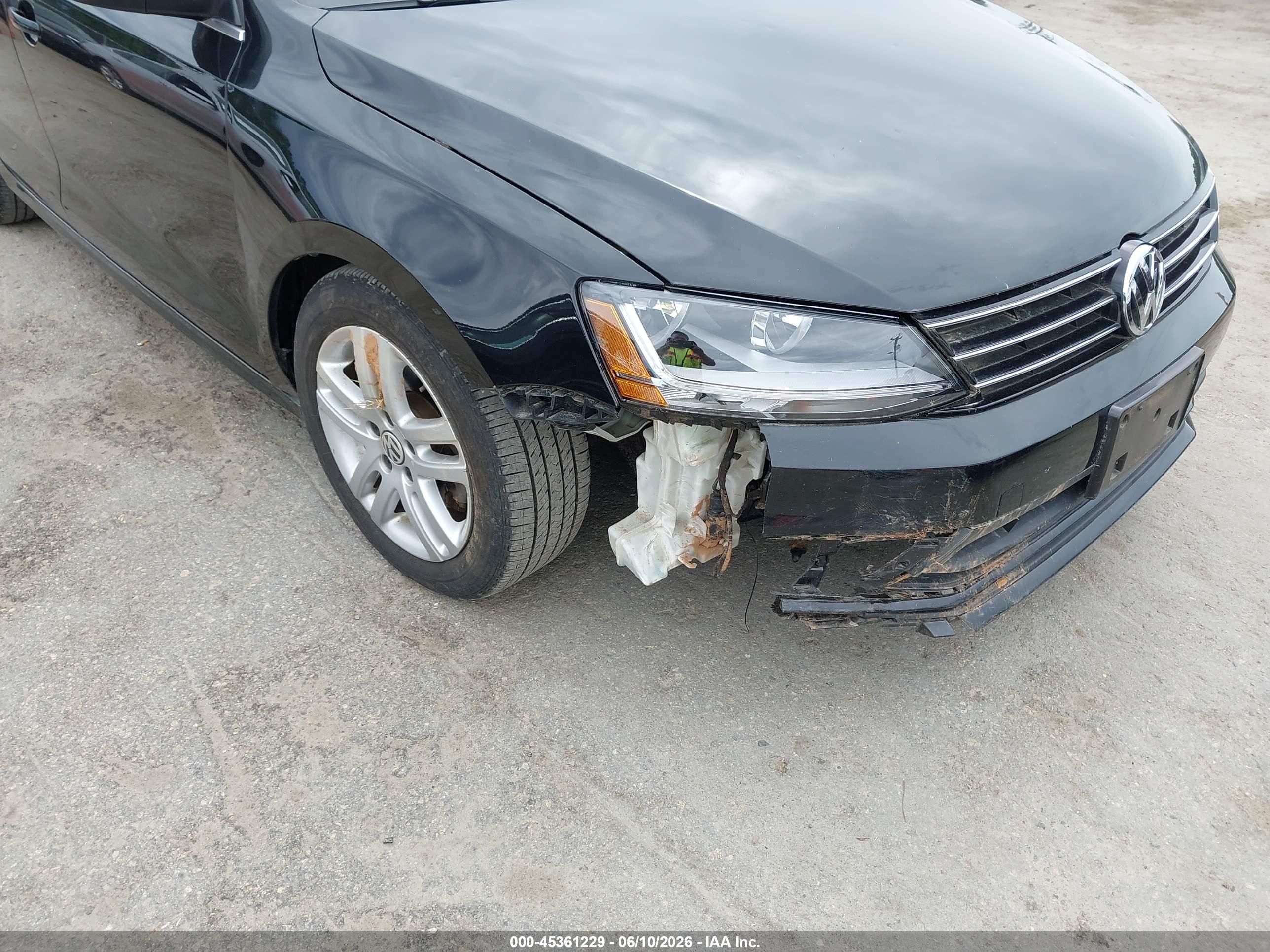 VOLKSWAGEN JETTA image 6