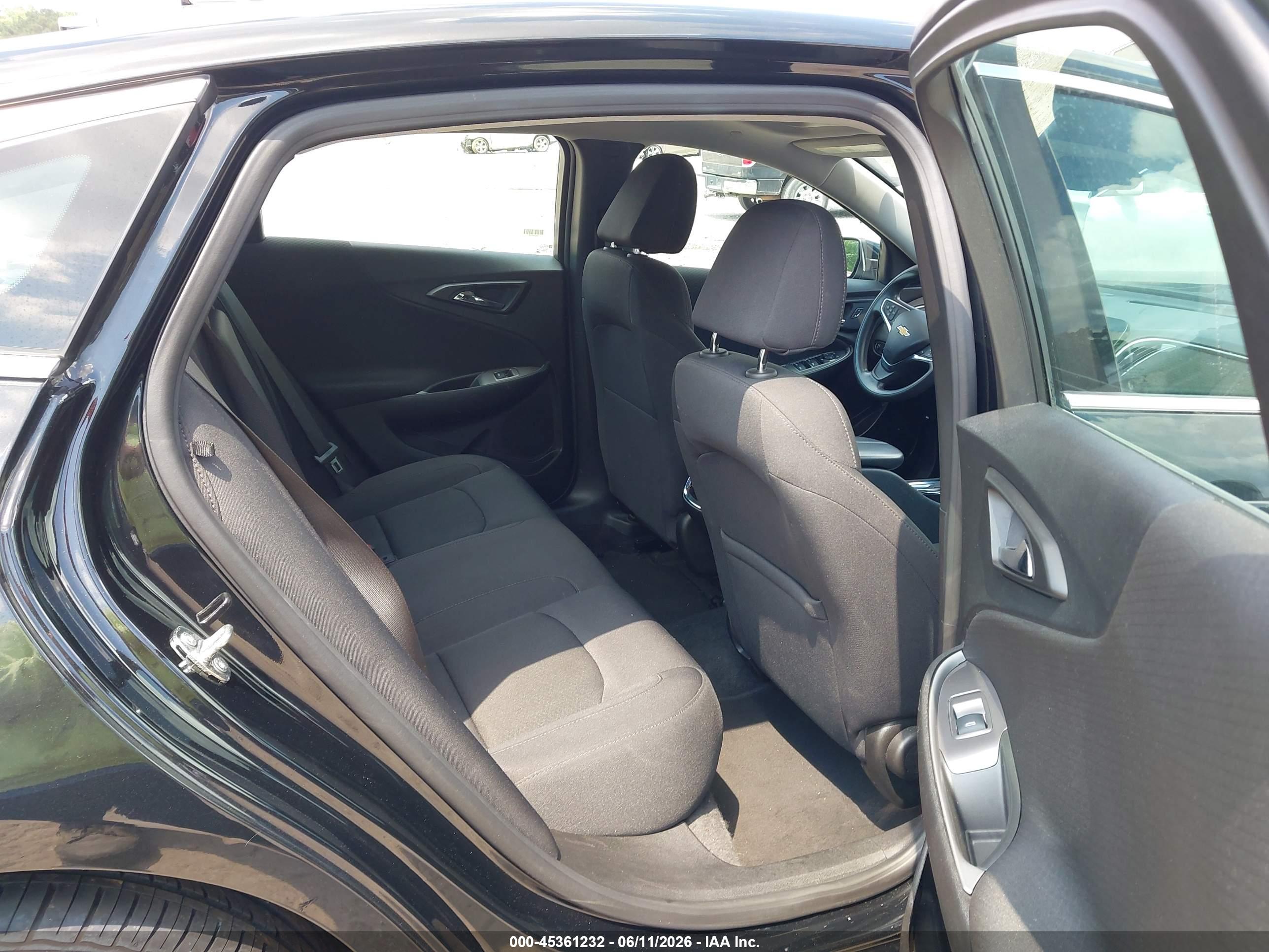 CHEVROLET MALIBU image 8
