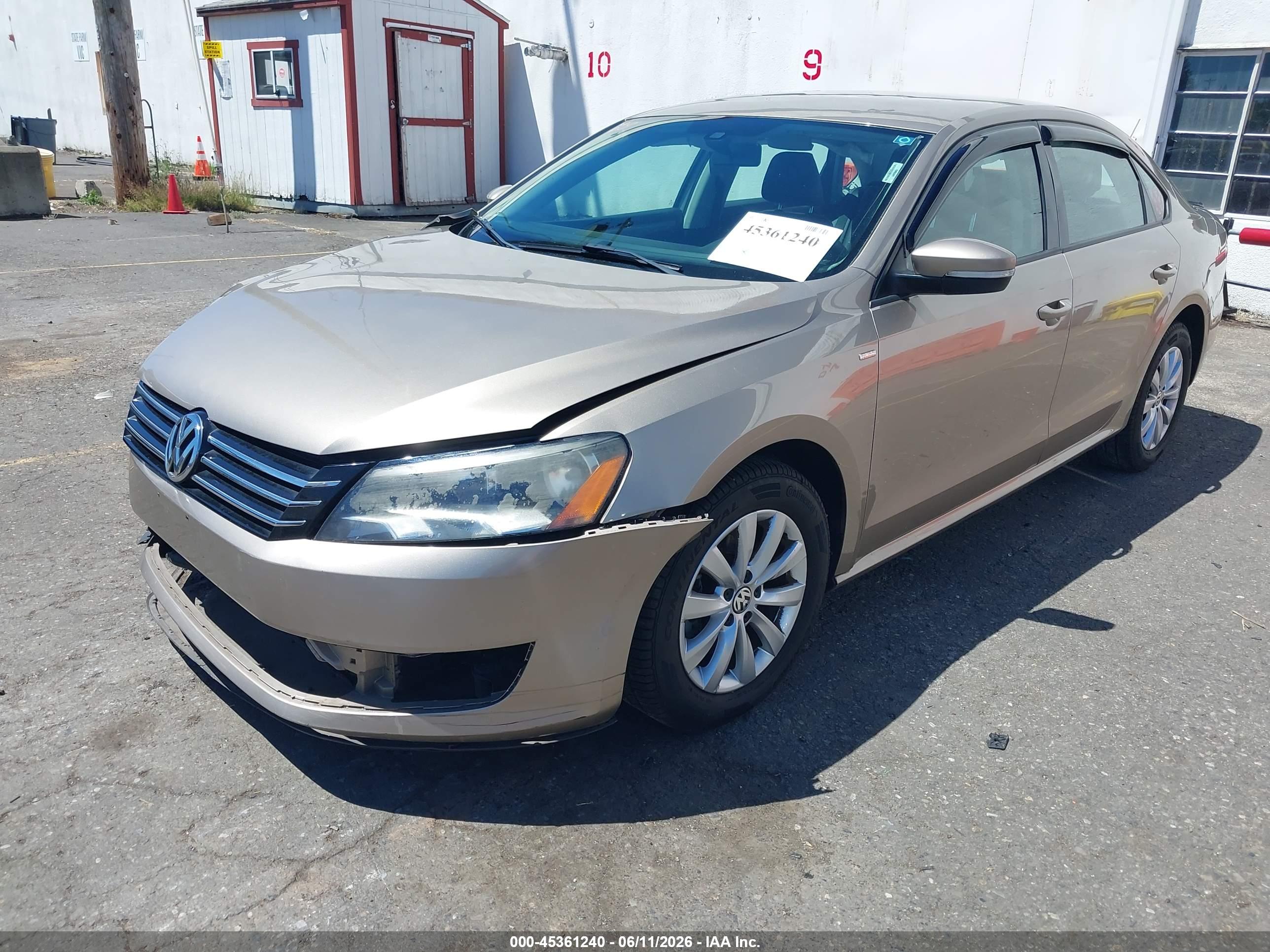VOLKSWAGEN PASSAT image 2