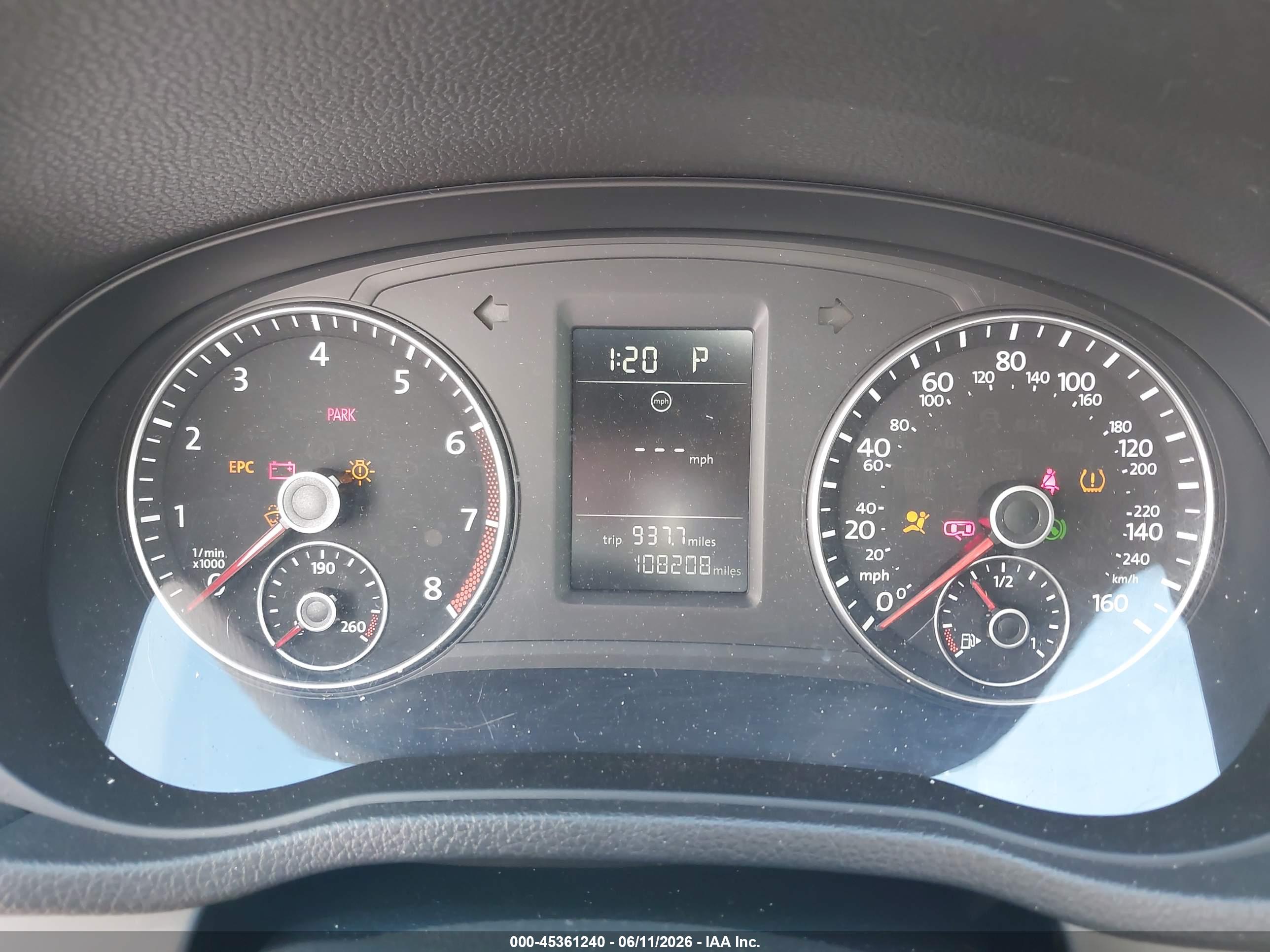 VOLKSWAGEN PASSAT image 7