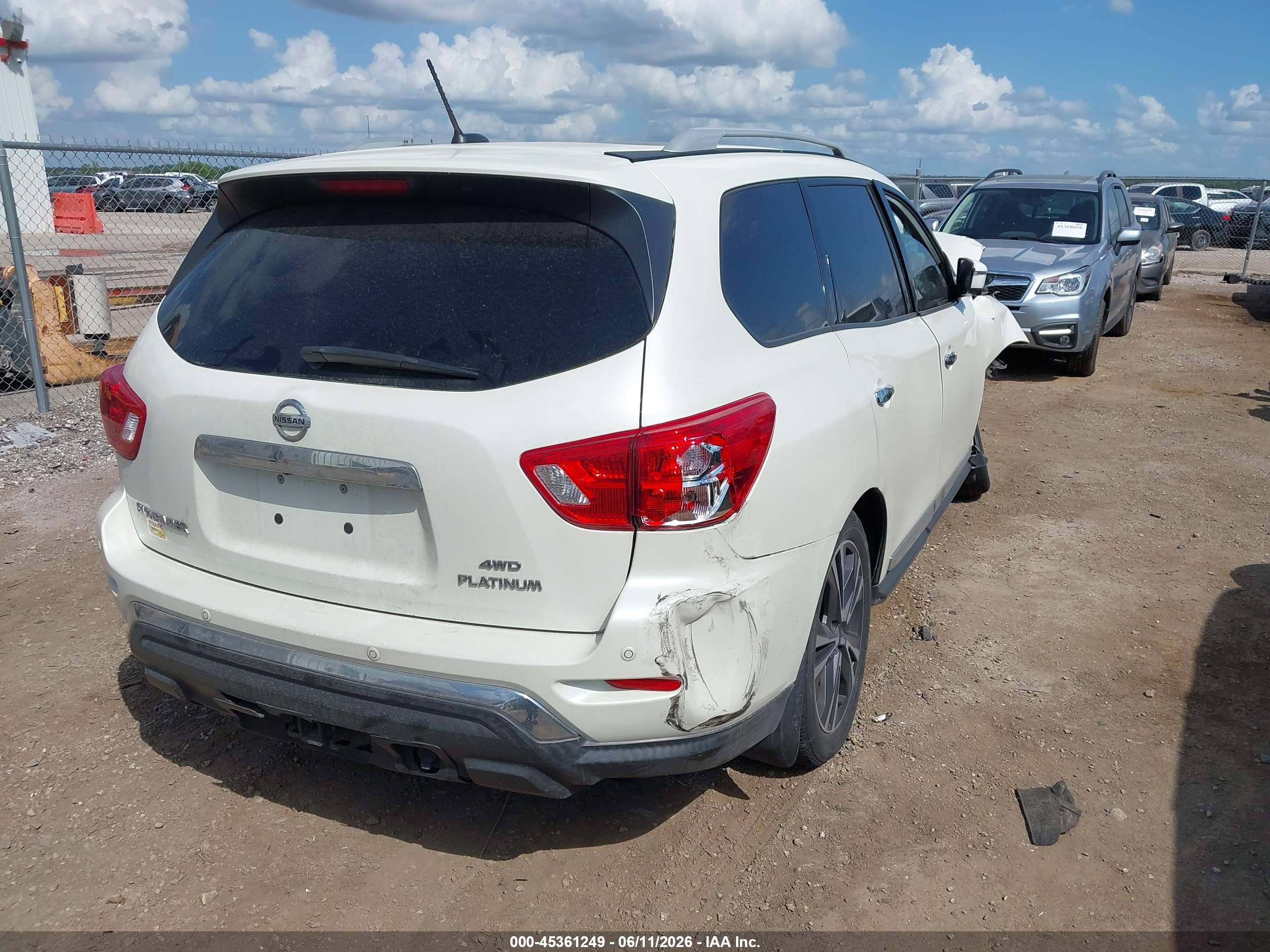 NISSAN PATHFINDER image 4