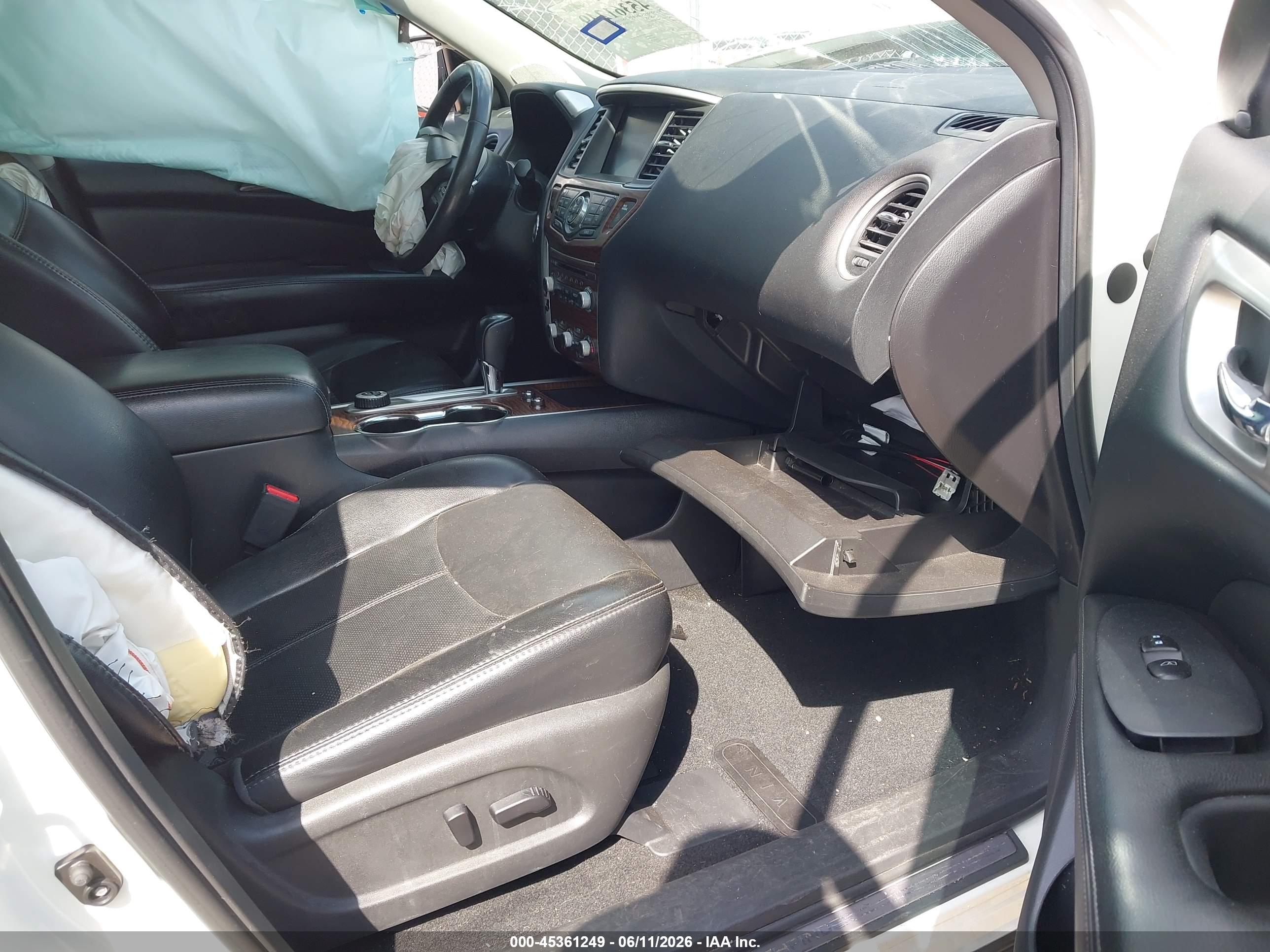 NISSAN PATHFINDER image 5