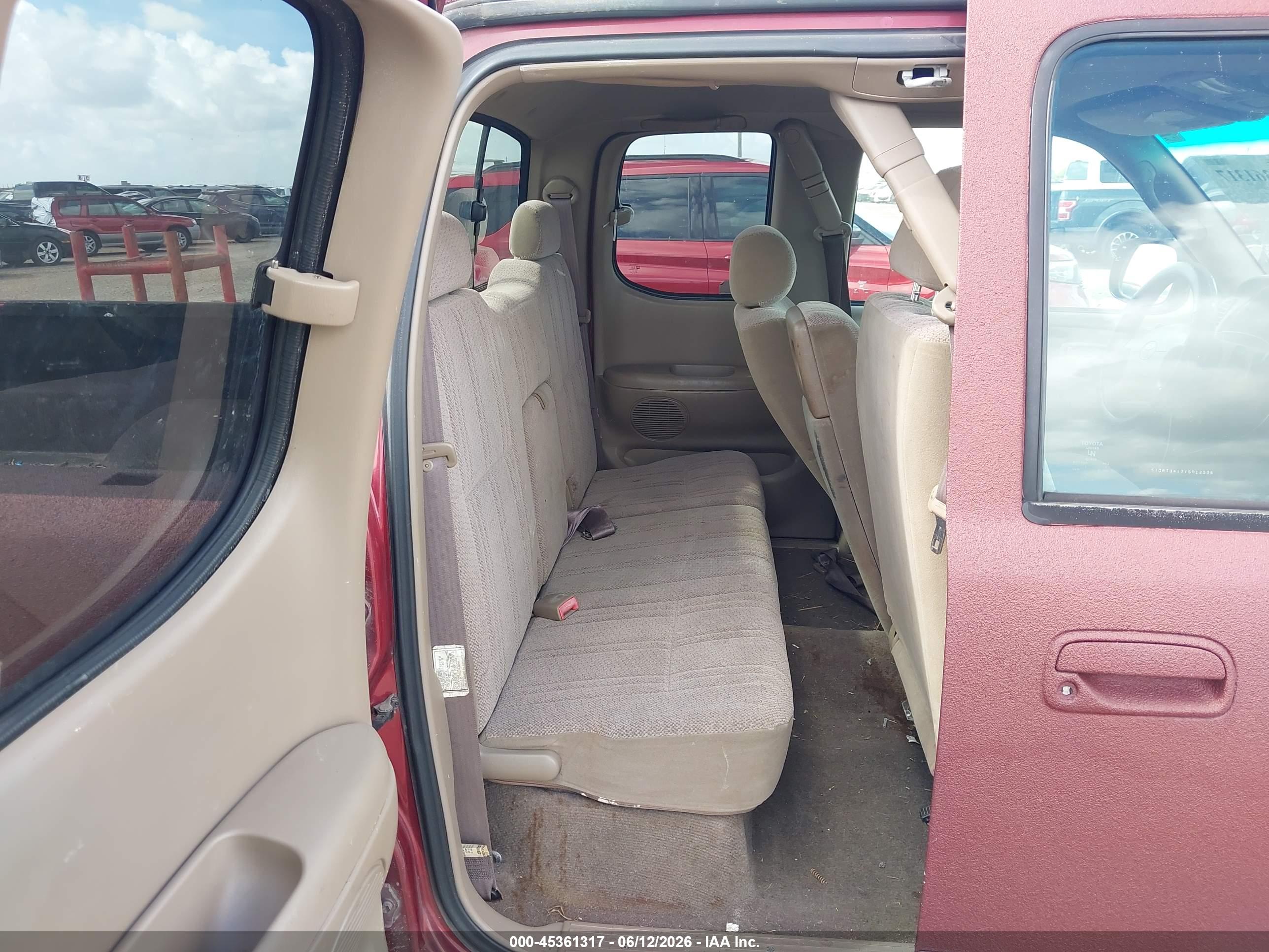 TOYOTA TUNDRA image 8