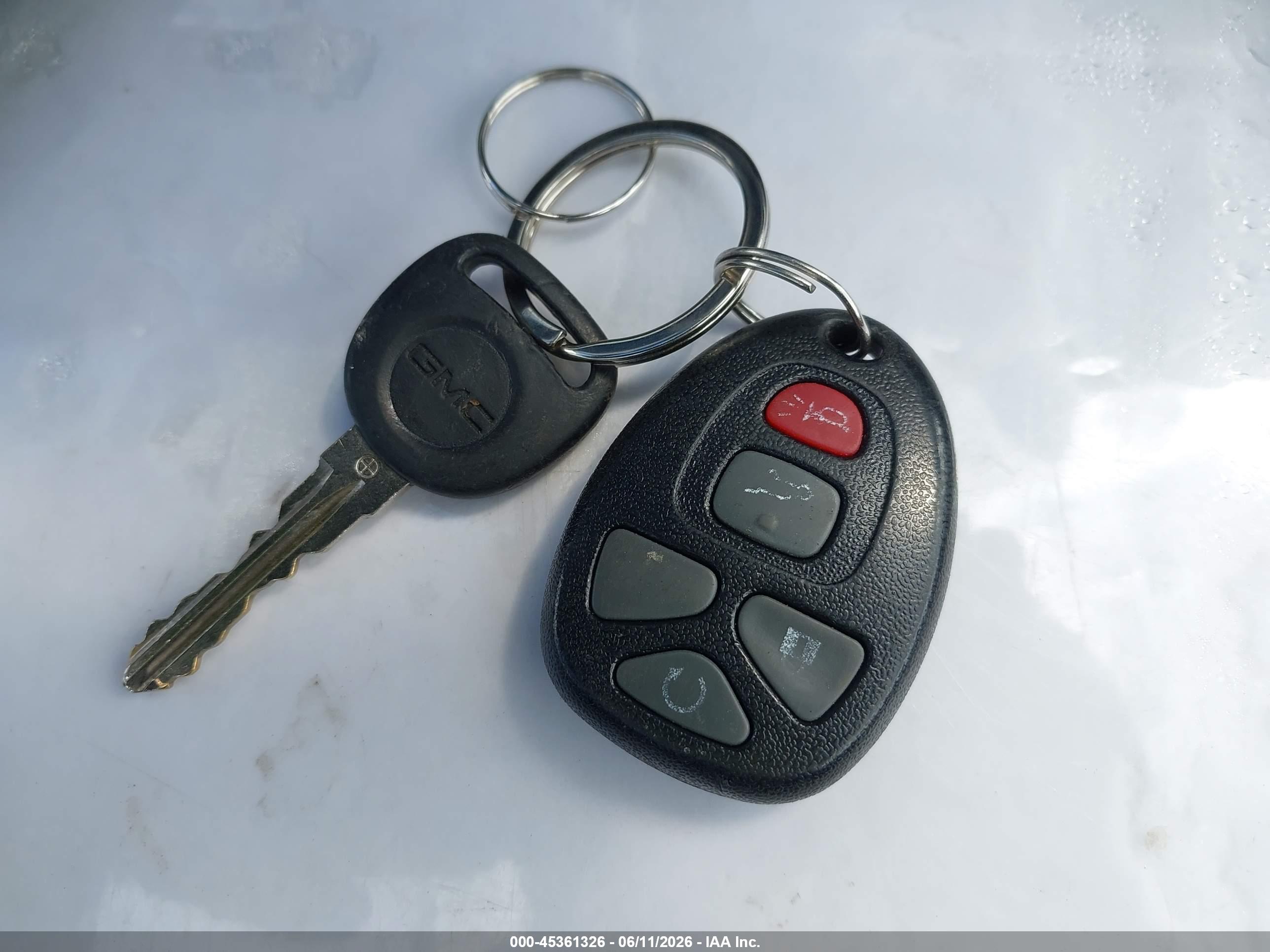 GMC YUKON image 11