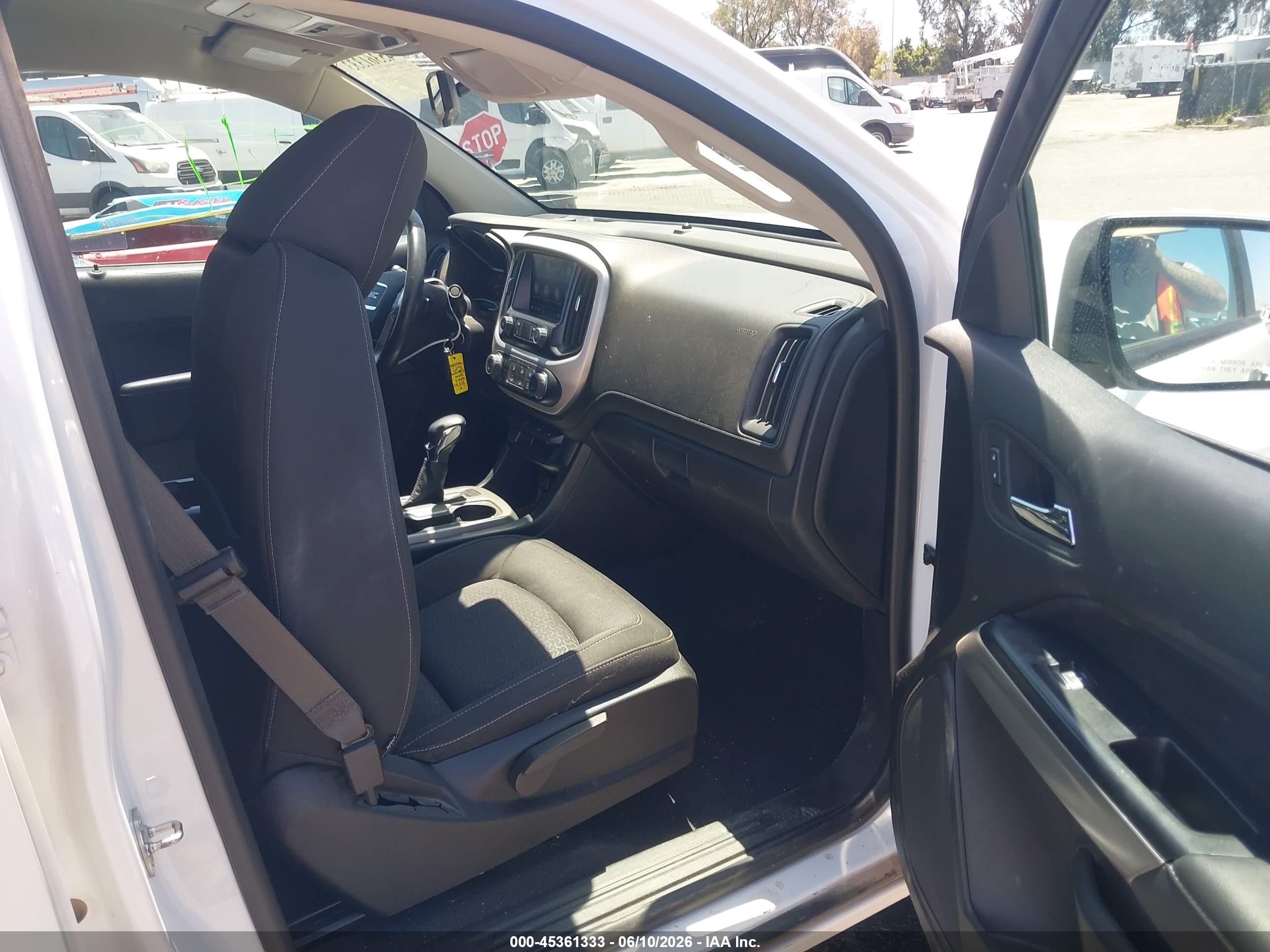GMC CANYON image 5