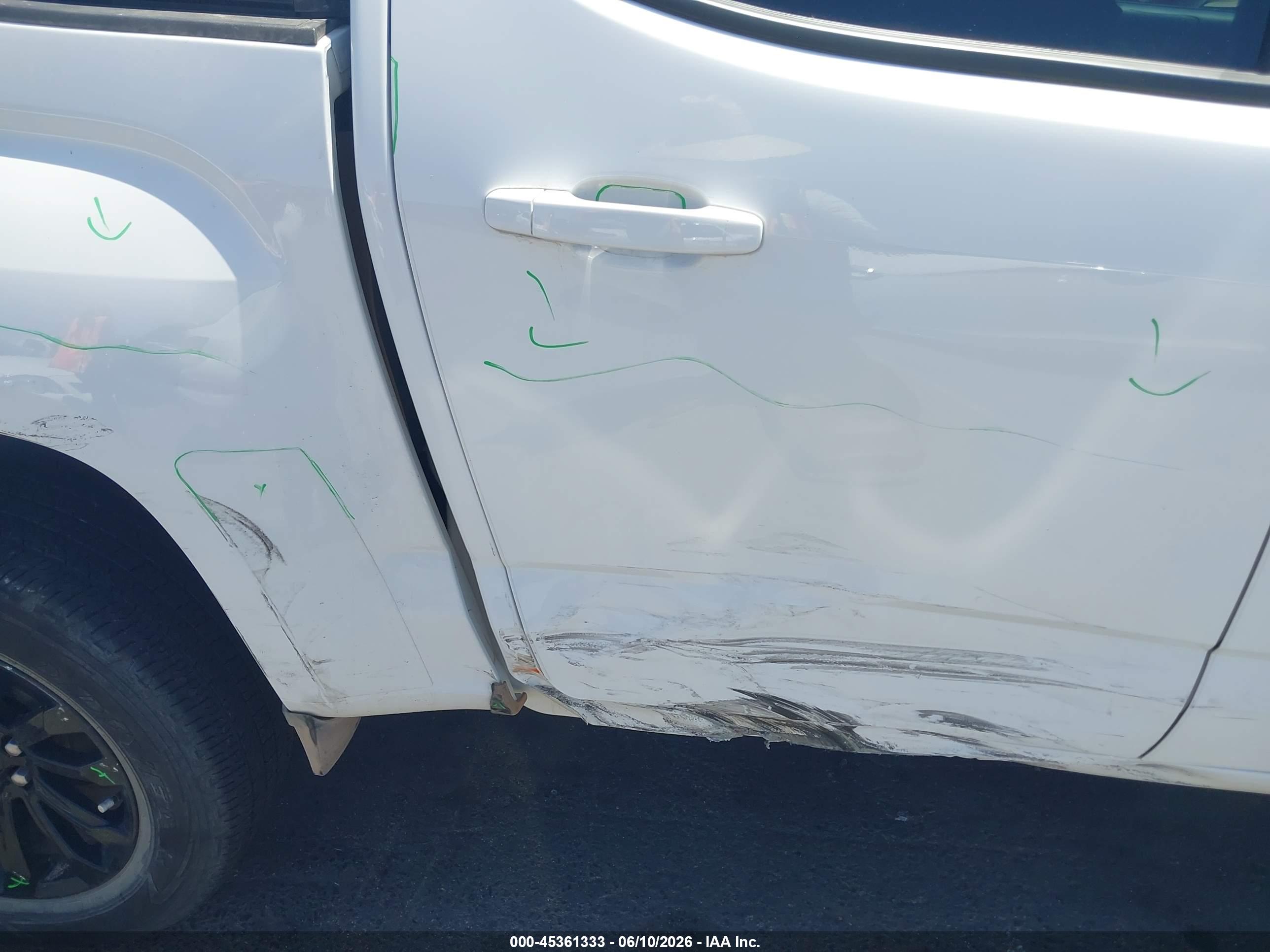 GMC CANYON image 6