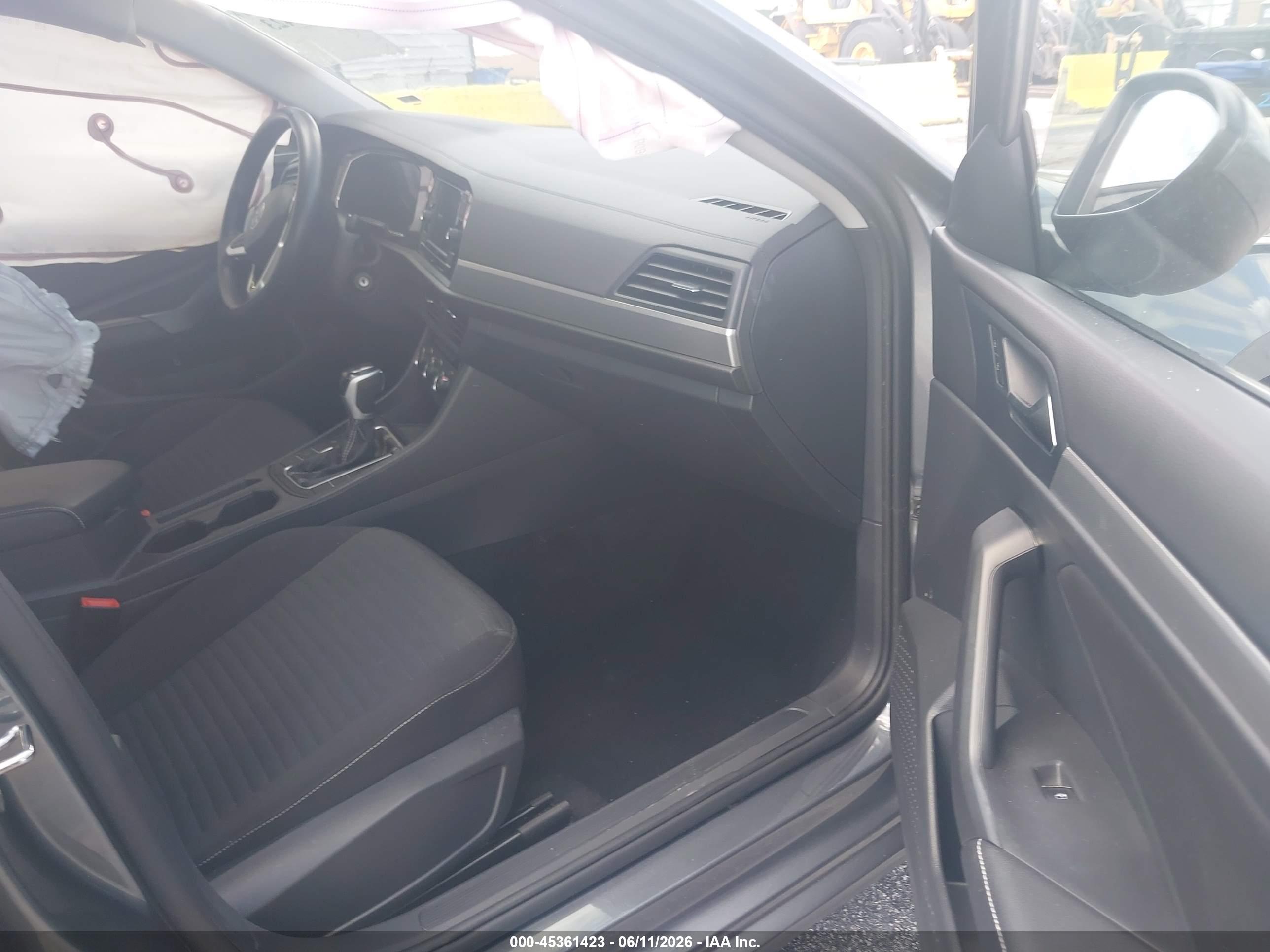 VOLKSWAGEN JETTA image 5
