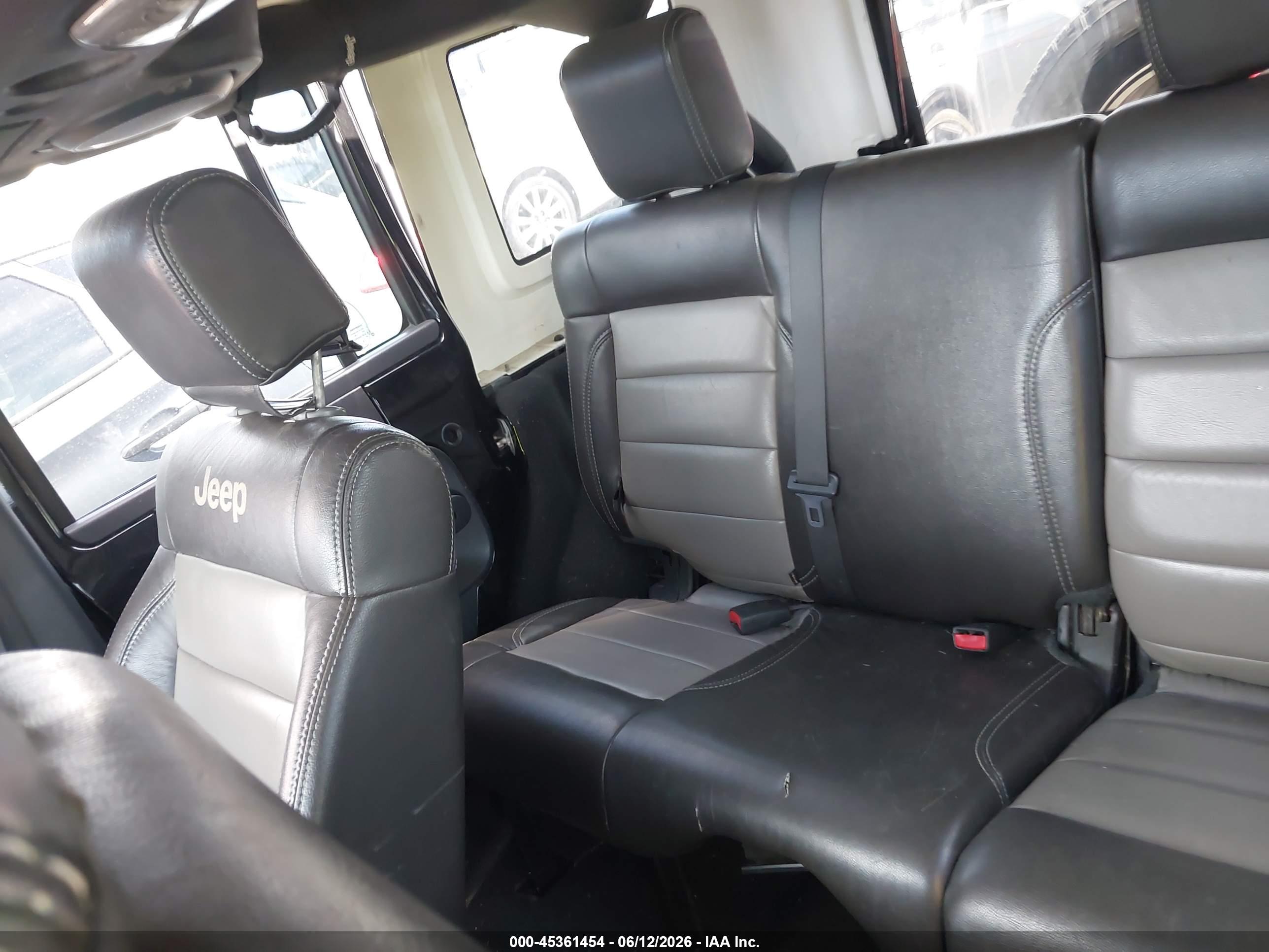 JEEP WRANGLER image 8