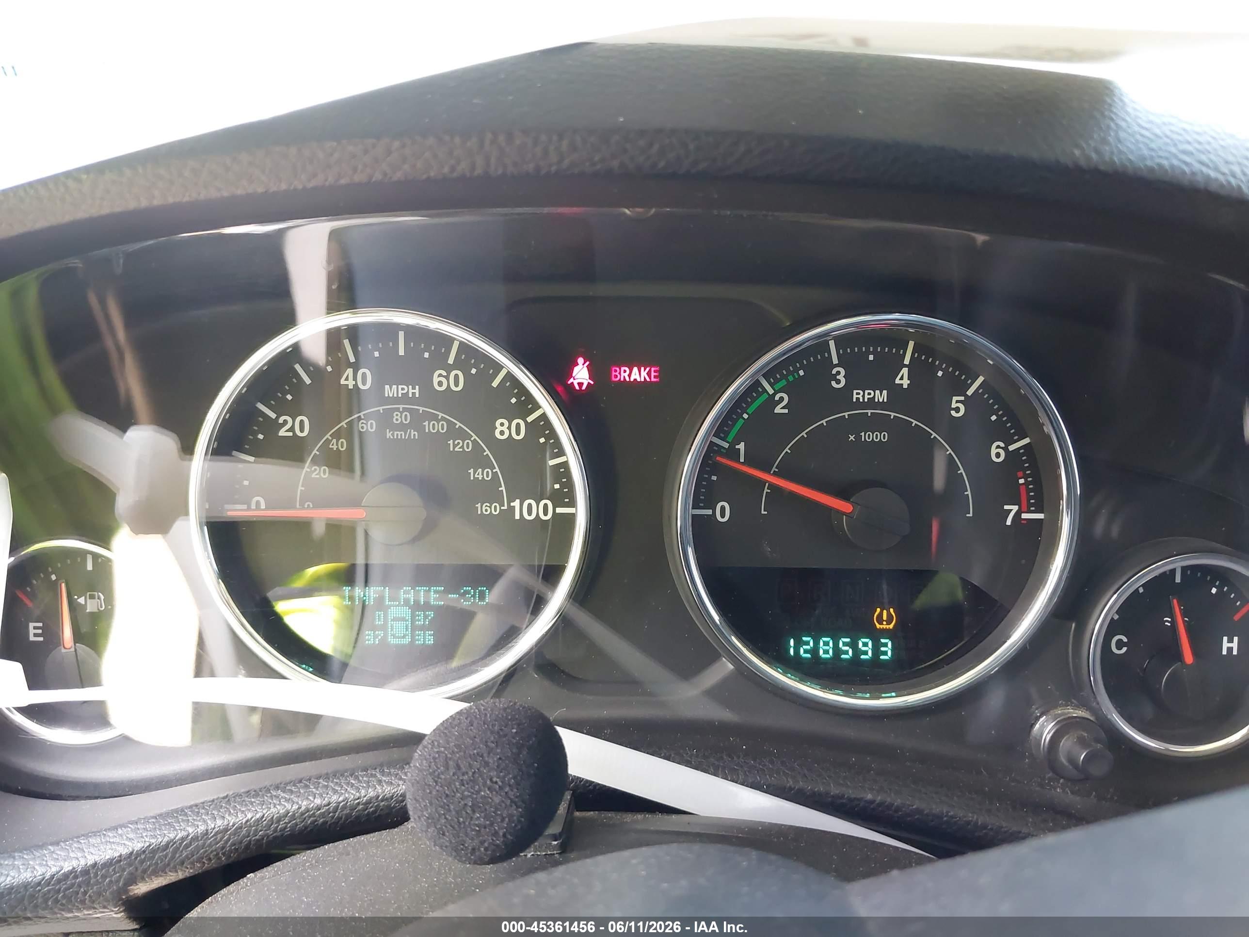 JEEP WRANGLER image 7