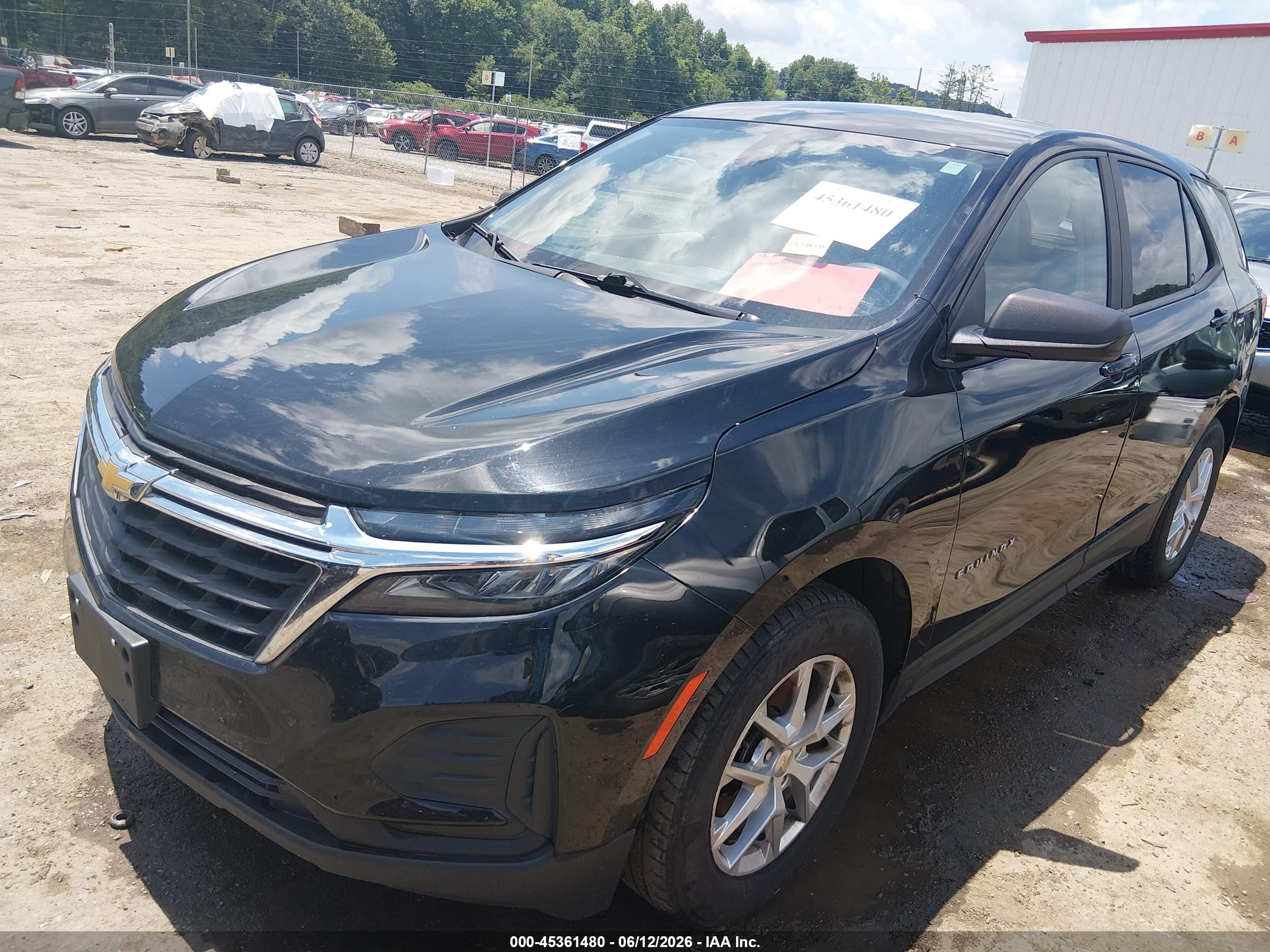 CHEVROLET EQUINOX image 2