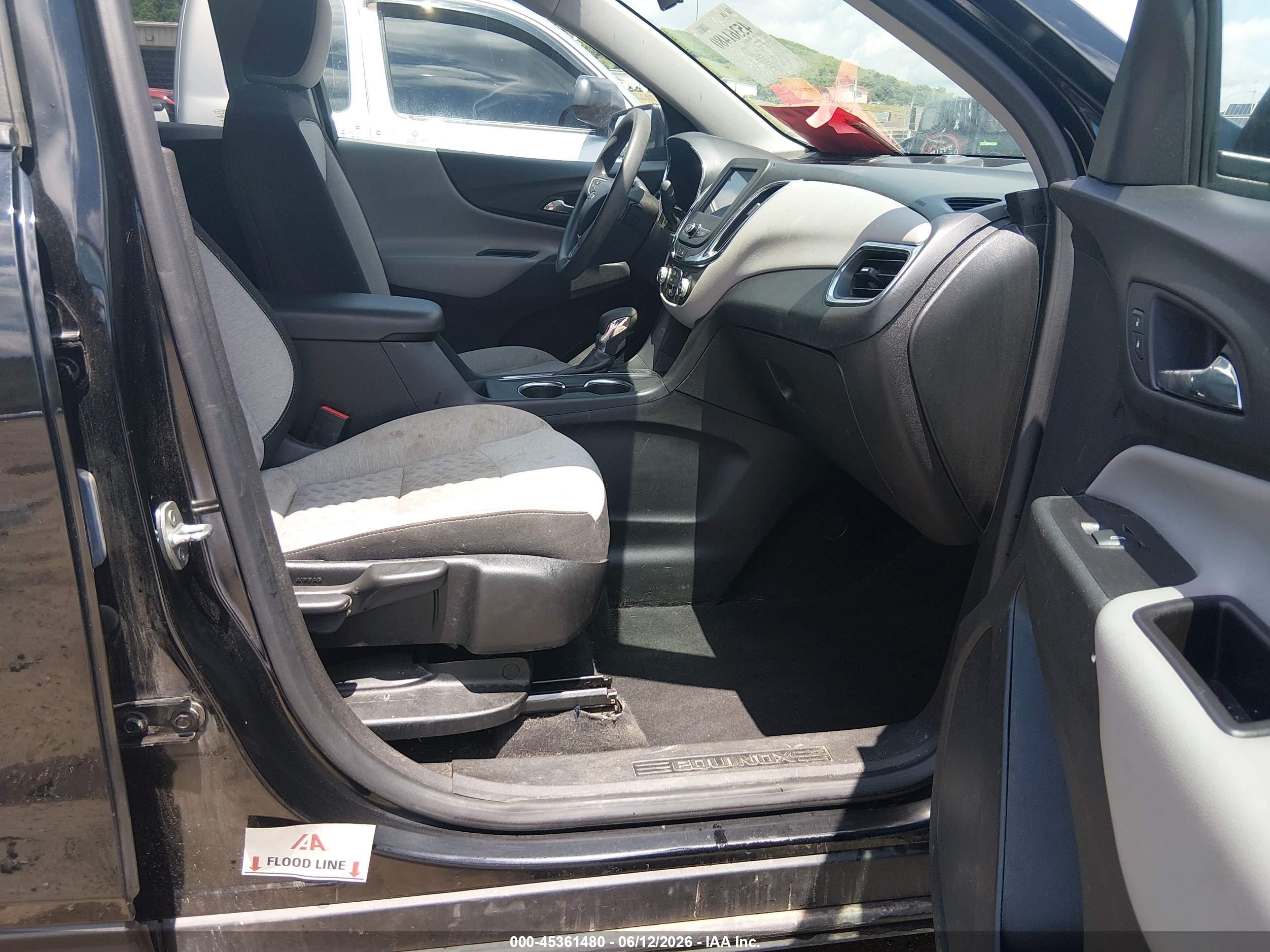 CHEVROLET EQUINOX image 6