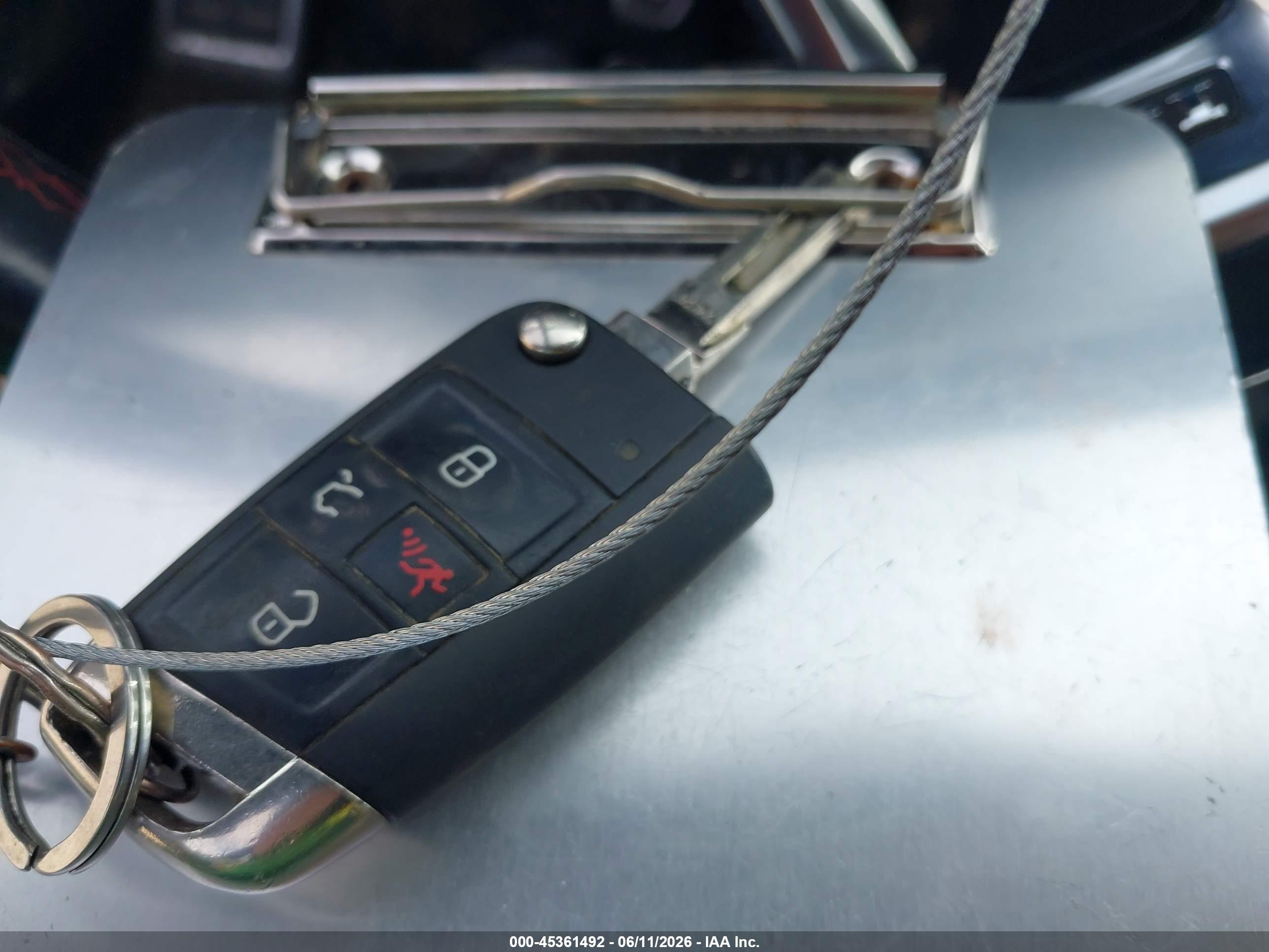 VOLKSWAGEN GOLF image 11