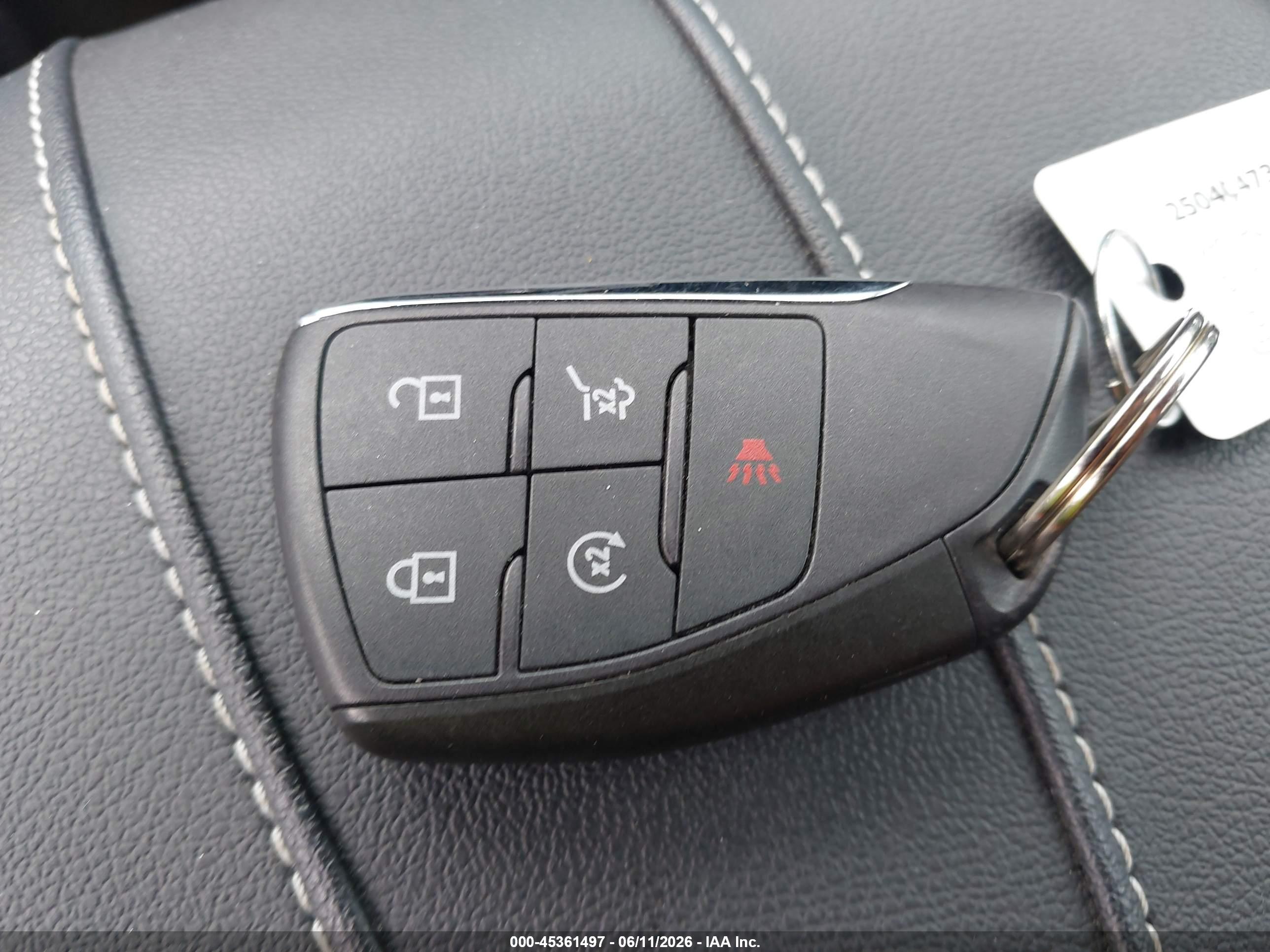 CHEVROLET TRAVERSE image 11