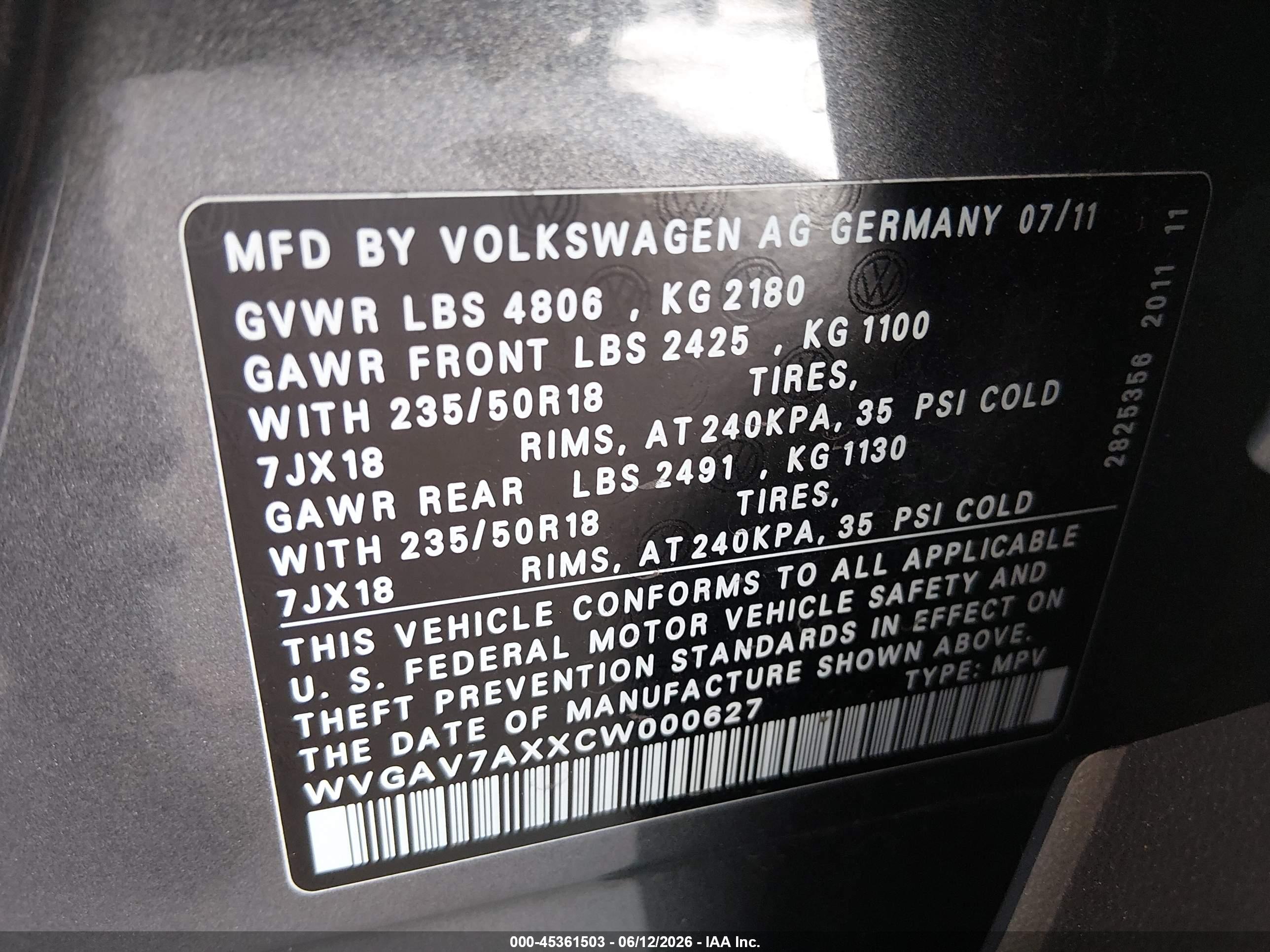 VOLKSWAGEN TIGUAN image 9