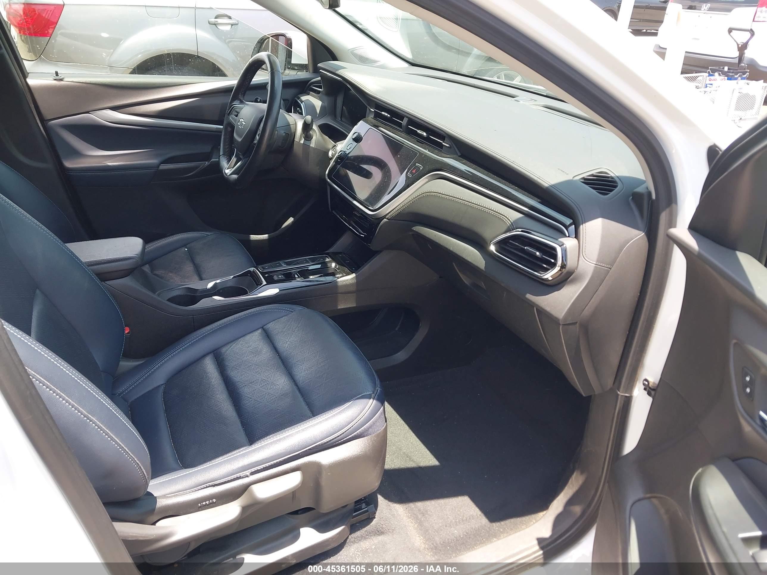 CHEVROLET BOLT image 5