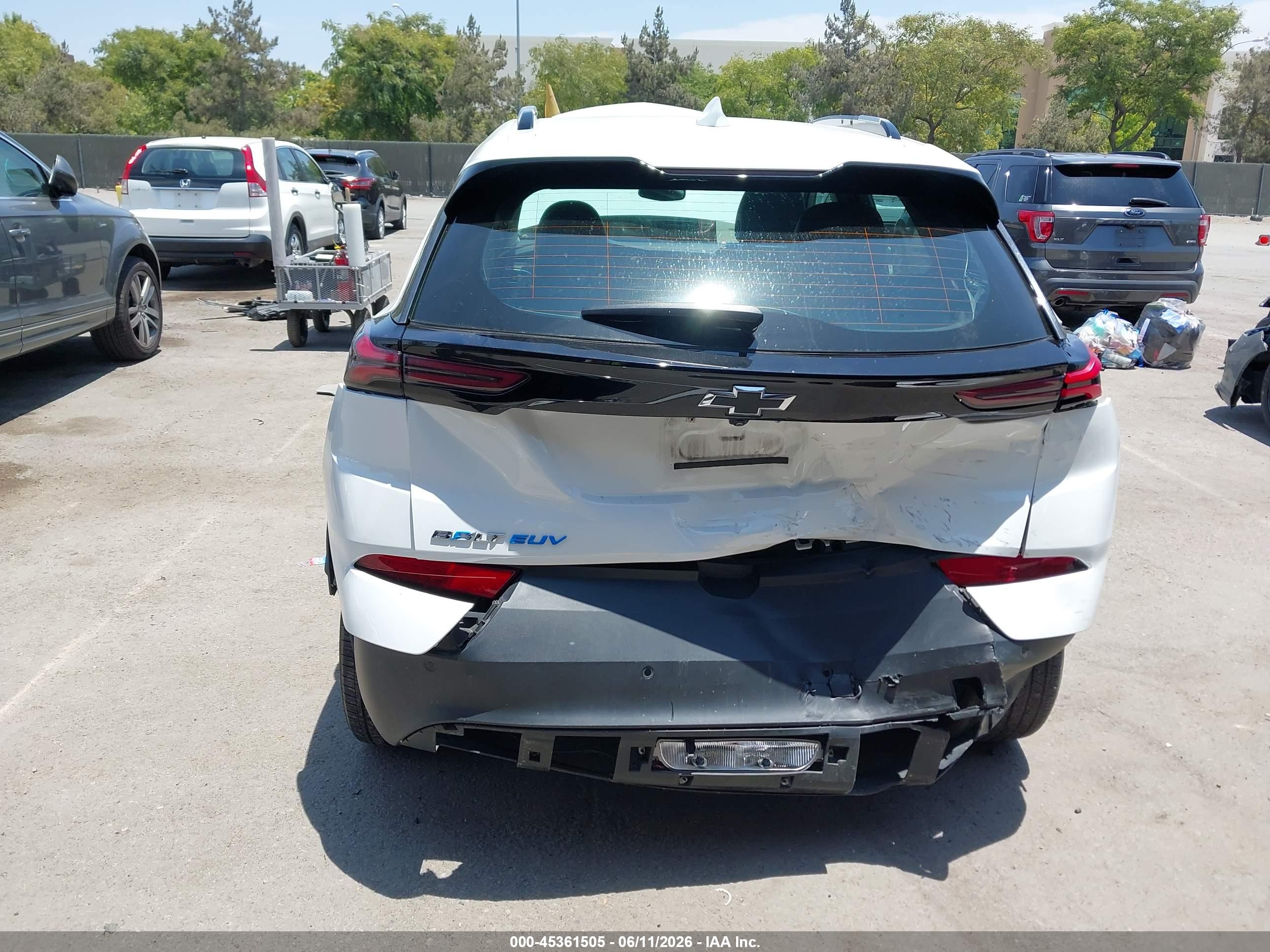 CHEVROLET BOLT image 6